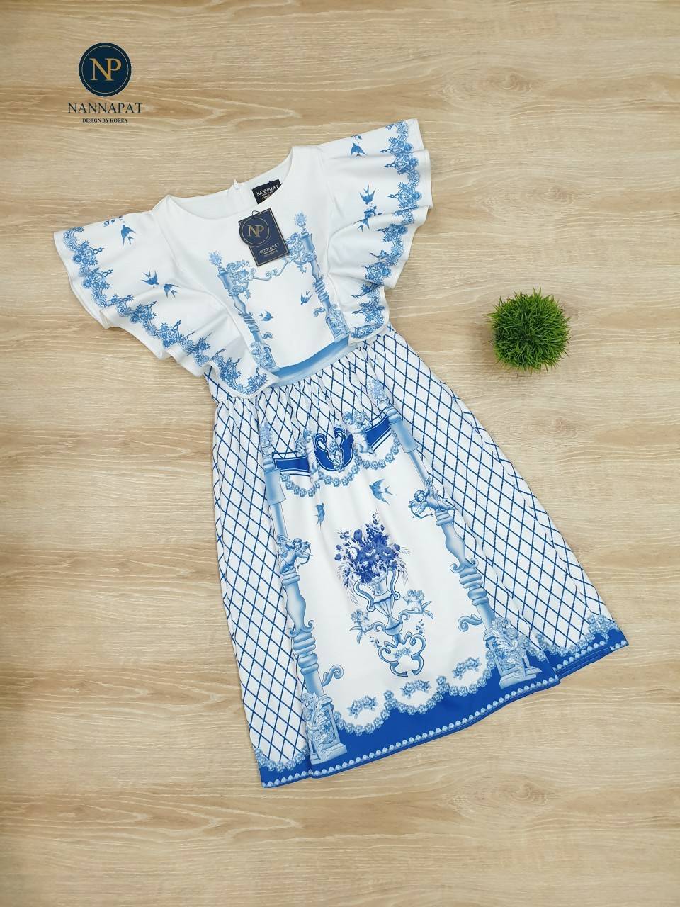 เดรสคลาสสิค