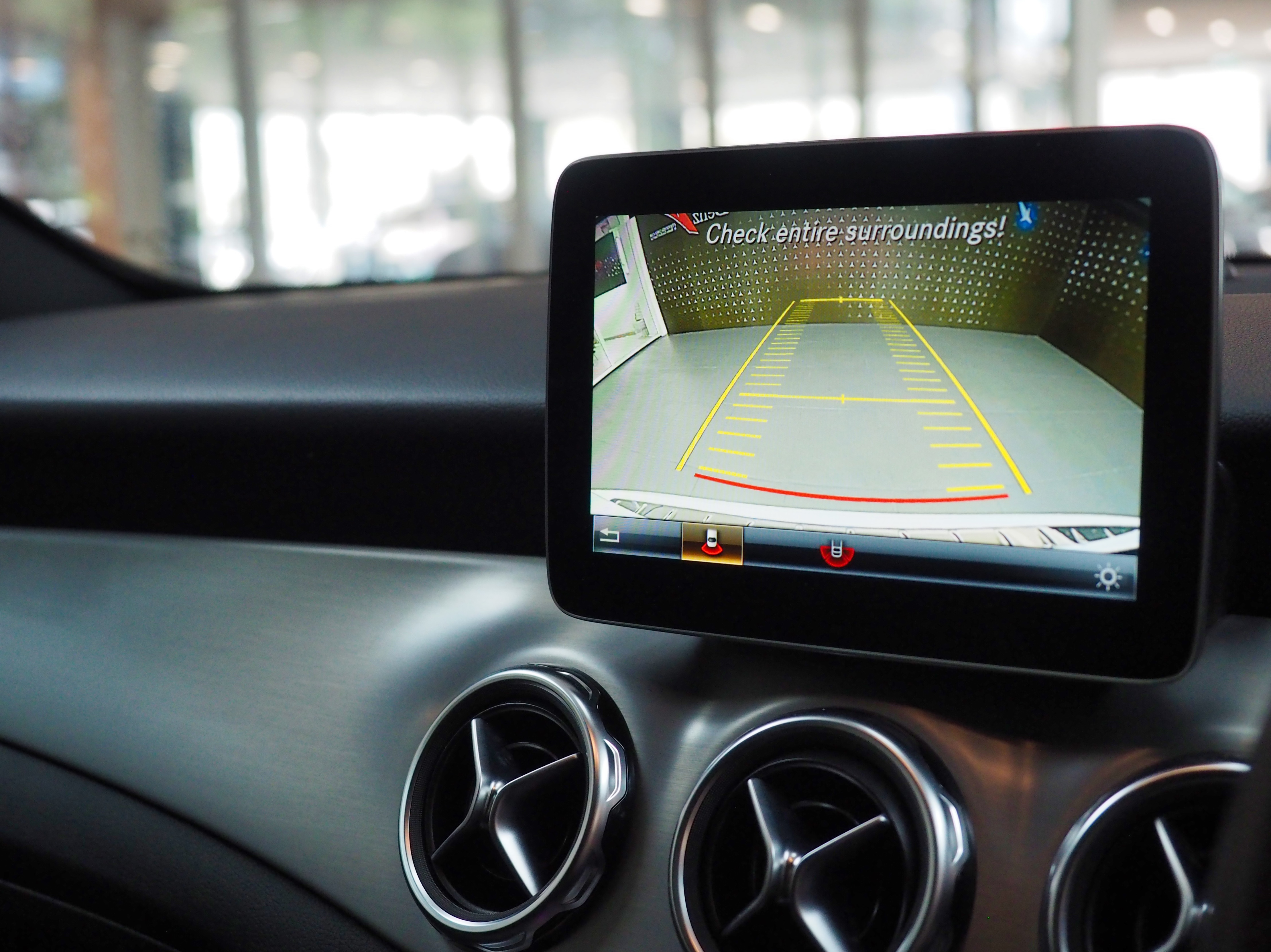 จองแล้ว GLA250 AMG Dynamic W156