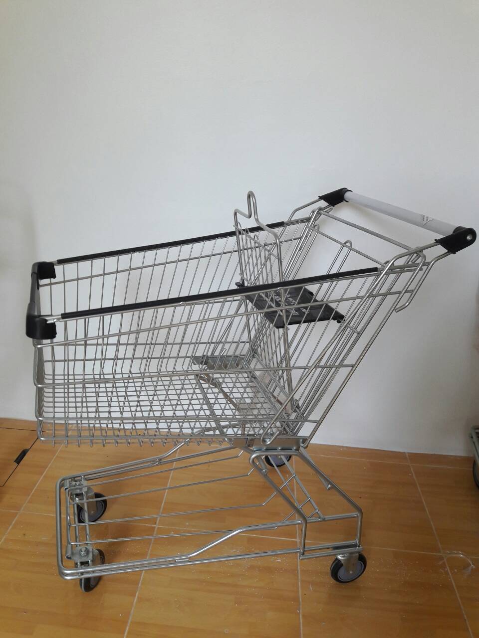 รถเข็นช้อปปิ้ง ขนาด 100 ลิตร