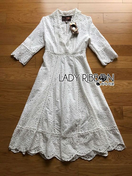 เดรสผ้าคอตตอนปักและฉลุลาย