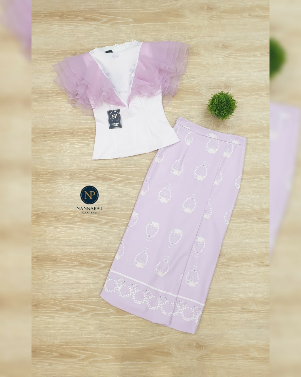 ชุดไทยสไตล์โมเดิ้ล