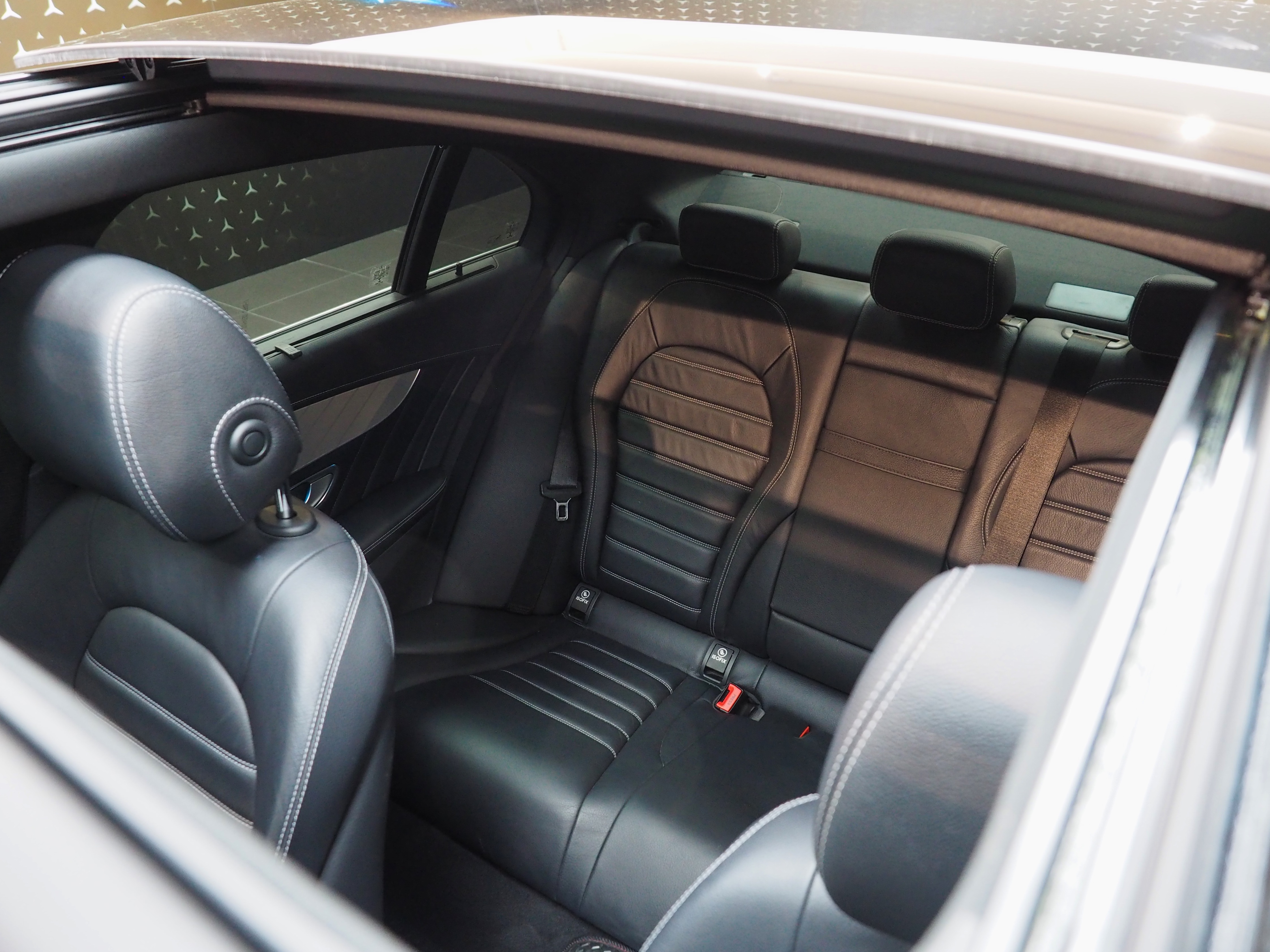 จองแล้ว C350e AMG Plug in Hybrid W205