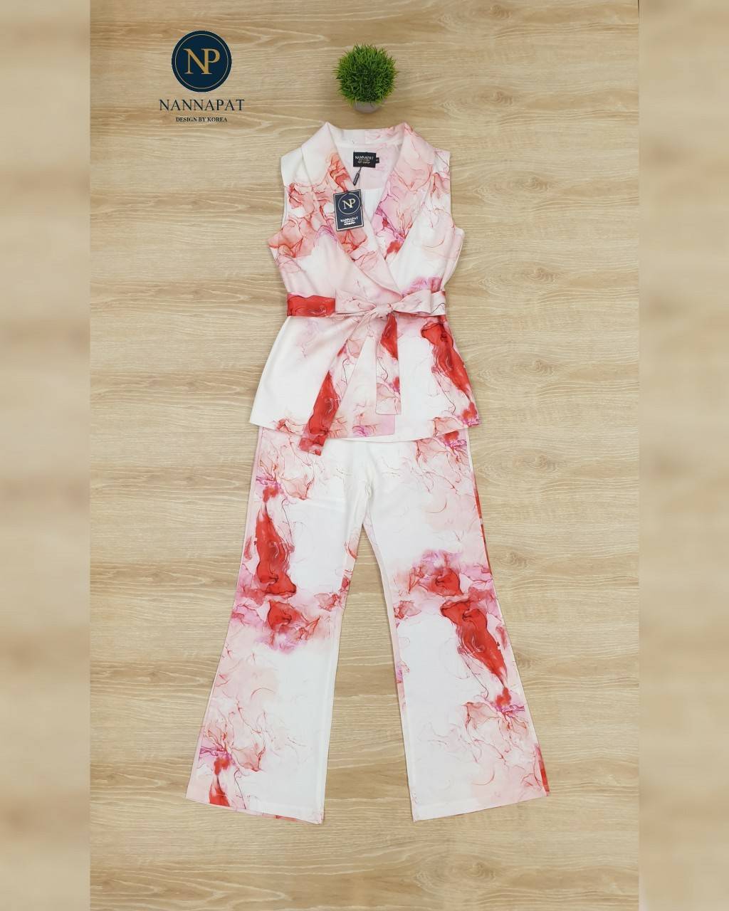 ตัวเสื้อแขนกุดคอปกกระดุมหน้า