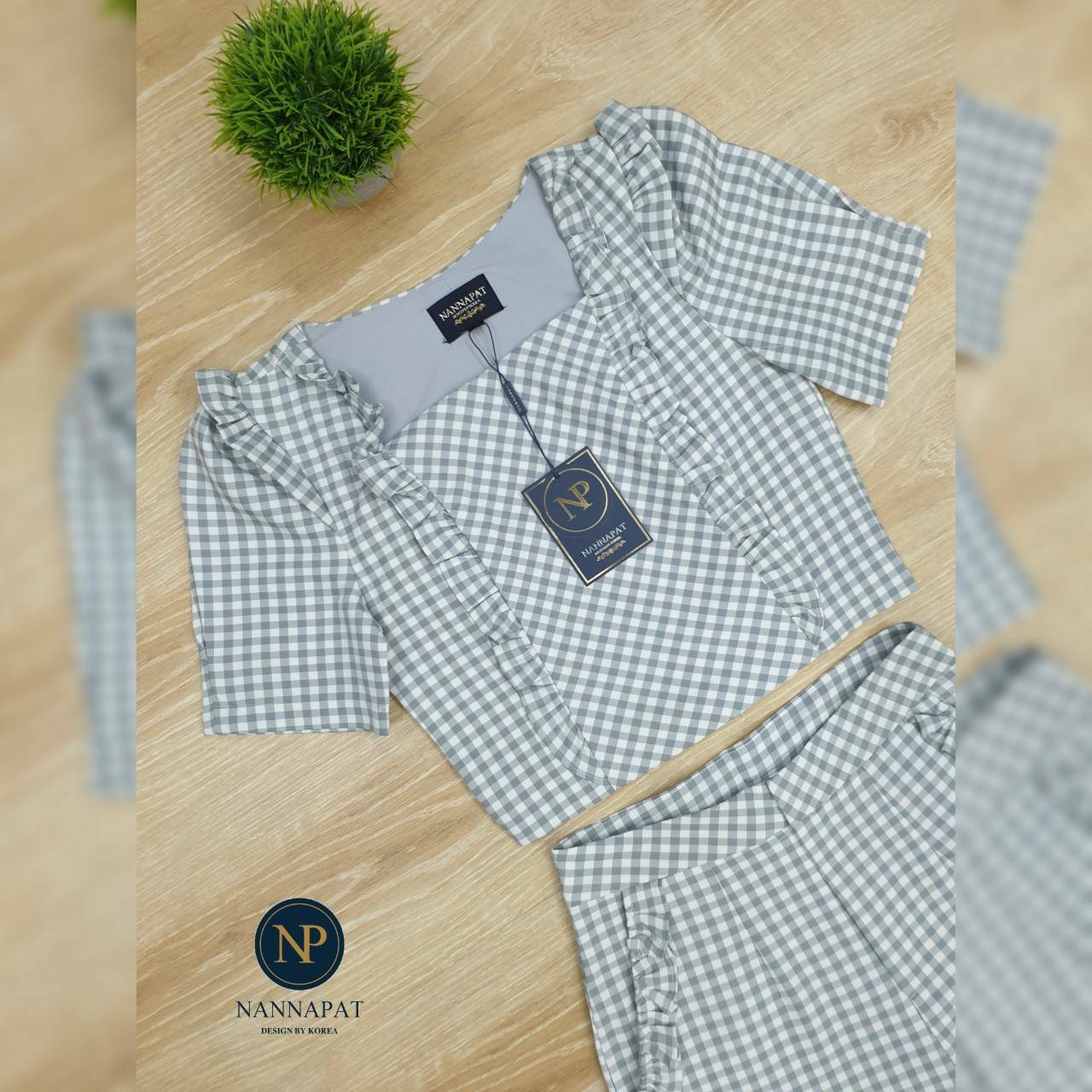 เซทเสื้อกางเกงซิปหลังแต่งระบาย