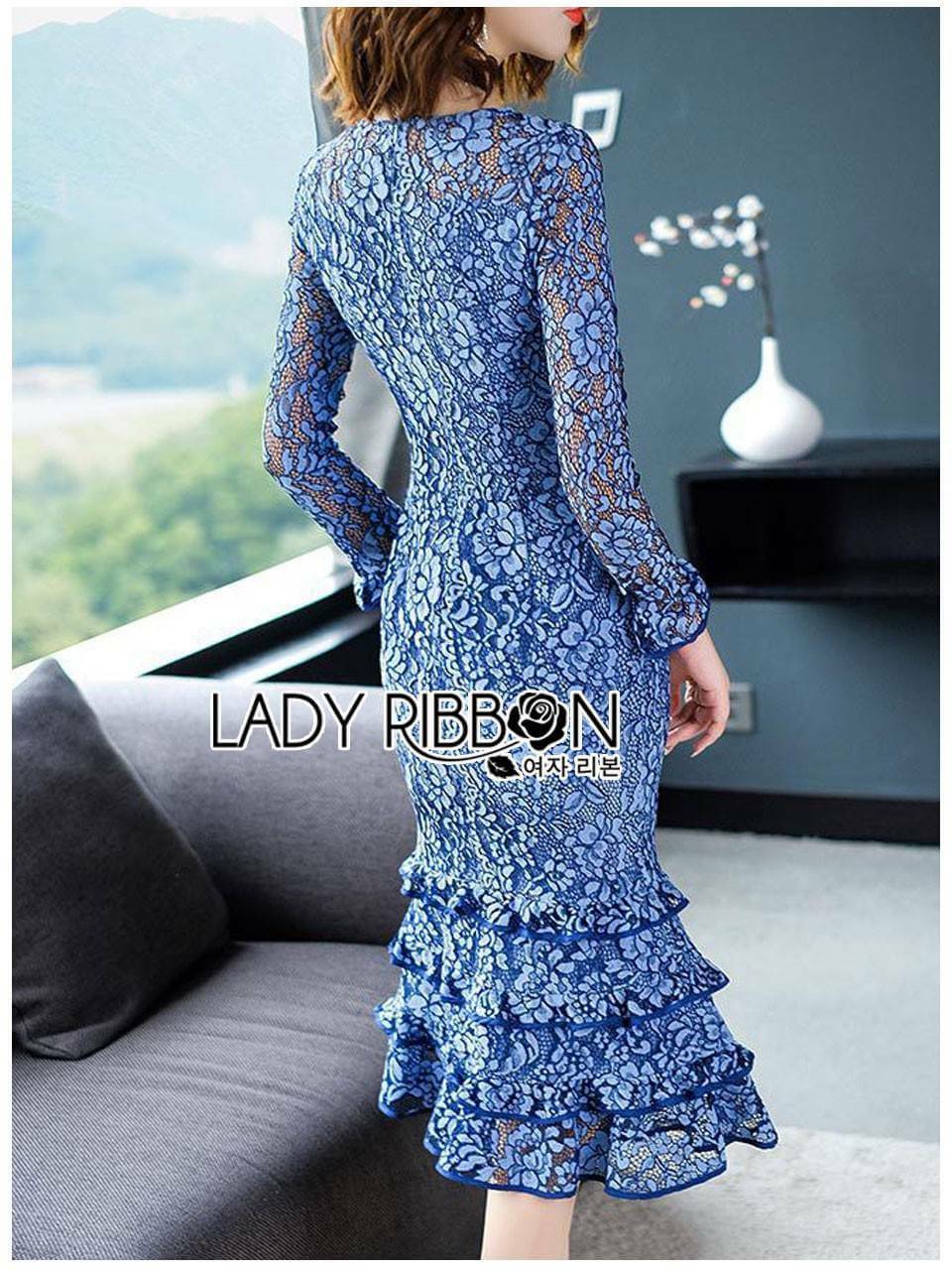 เดรสผ้าลูกไม้สีฟ้าออกน้ำเงินตกแต่งระบายเลเยอร์