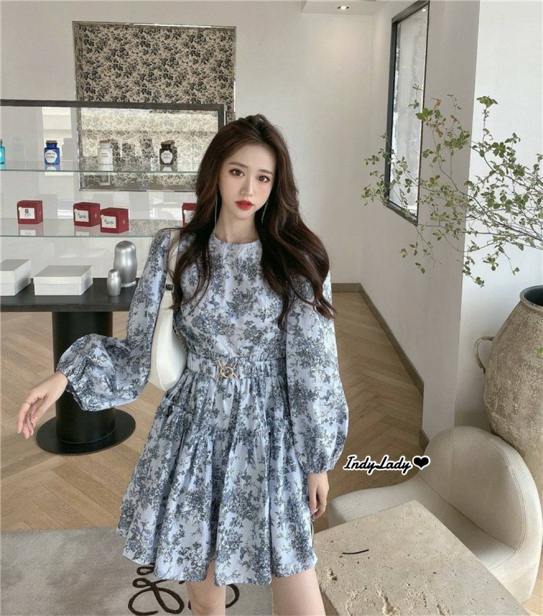 มินิเดรสทรงสวยแขนยาว