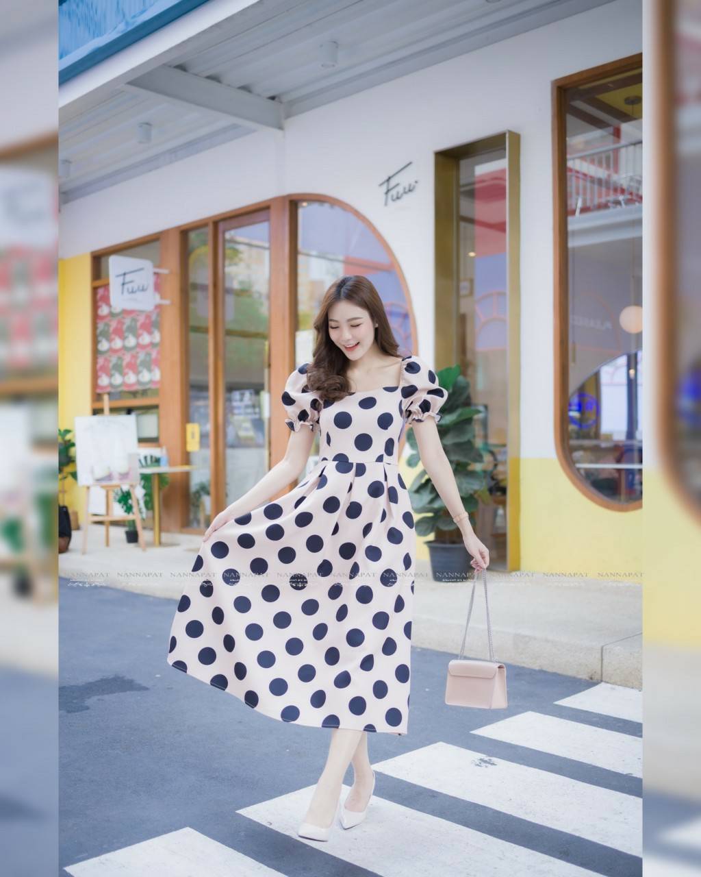 เดรสยาวสุภาพ ผ้าหนานุ่มลายจุด