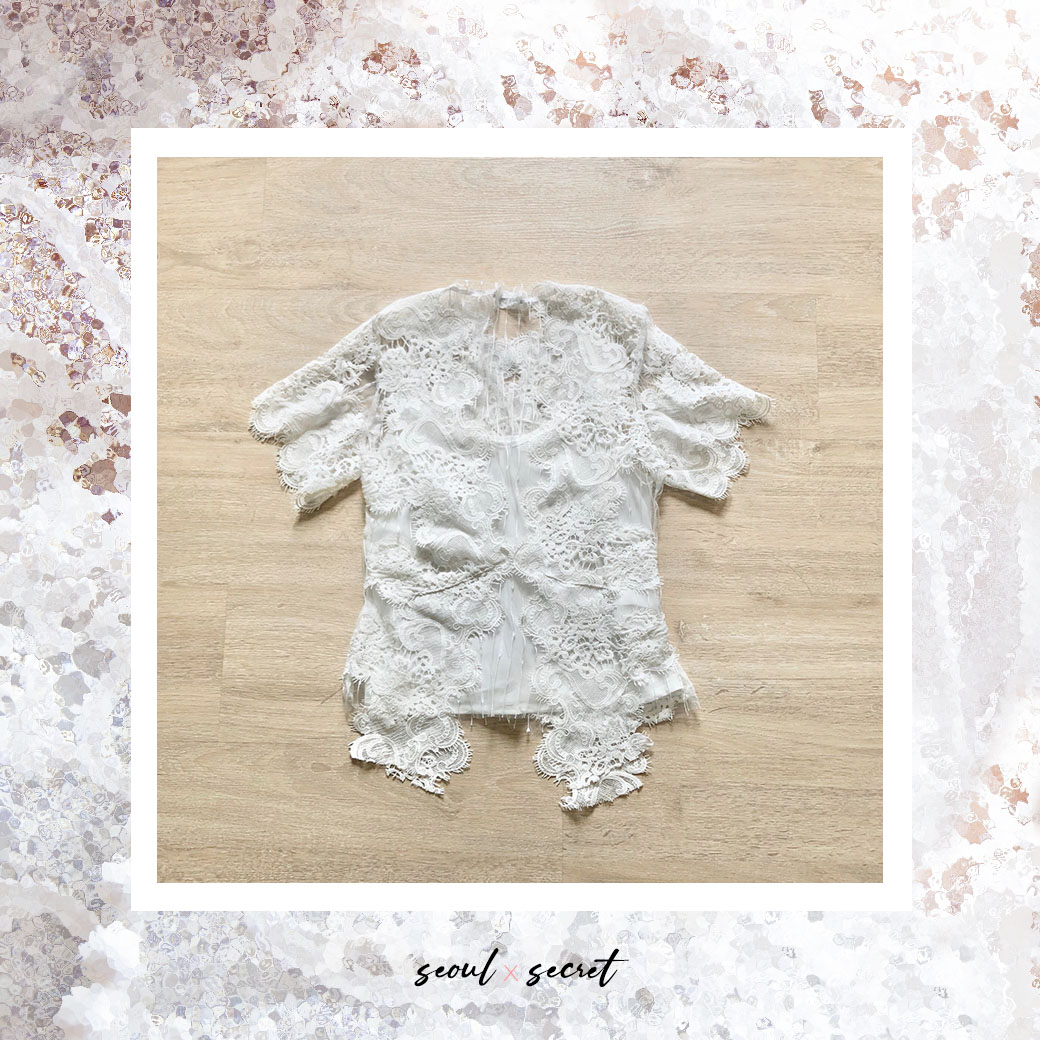 เสื้อเนื้อผ้าทอลายลูกไม้ฉลุลาย
