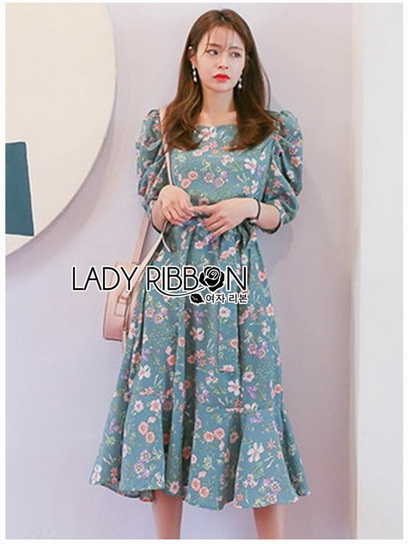 เดรสพิมพ์ลายดอกไม้สีสดใสสไตล์สปริง