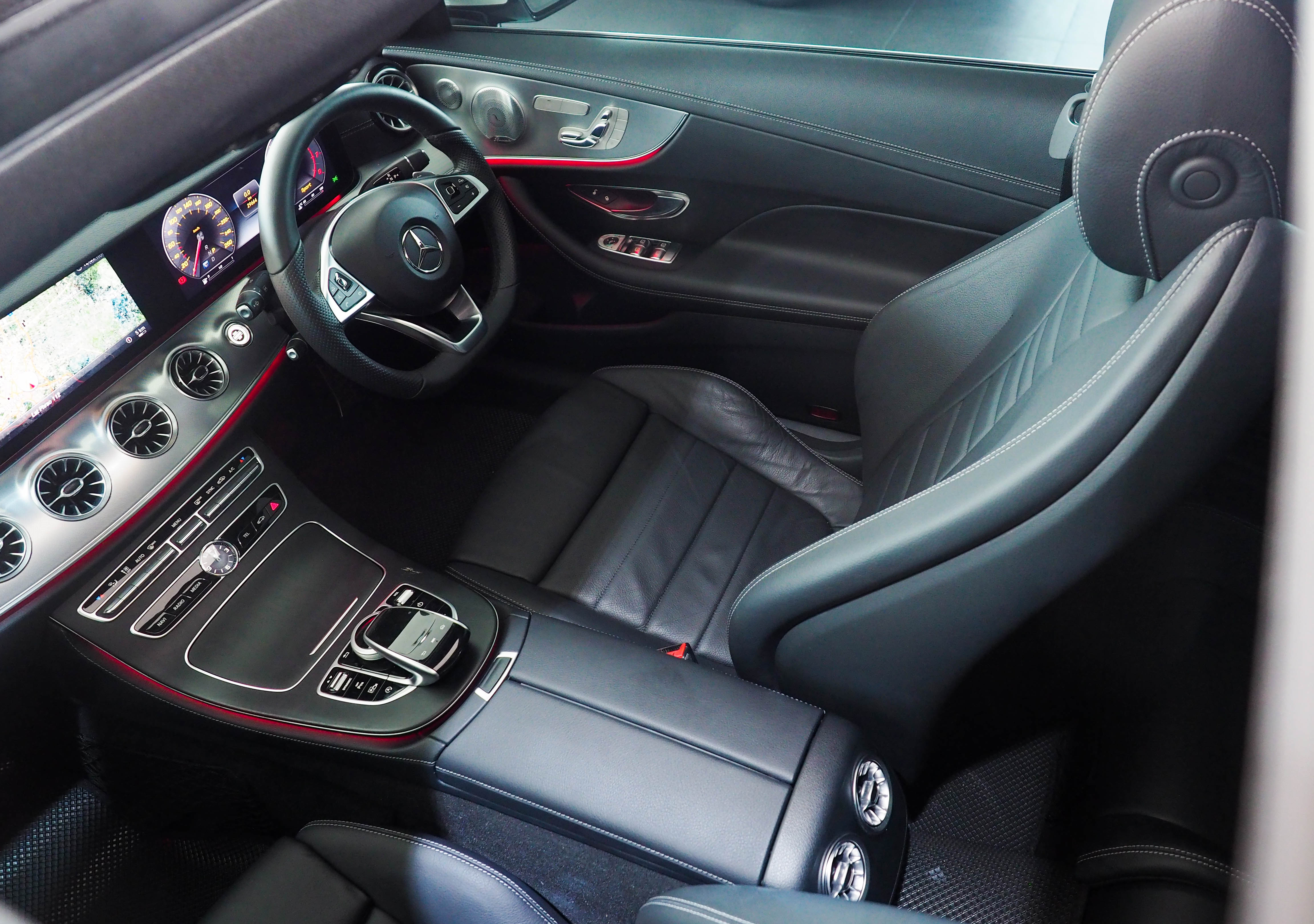 จองแล้ว E300 Coupe AMG W238