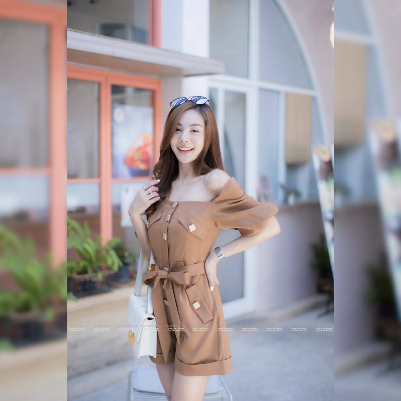 จั้มสูทกระดุมหน้าแขนพอง