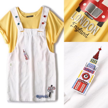 Lady Ribbon Online เสื้อผ้าออนไลน์ ราคาส่ง NA10040716 🎉Normal Ally Present summer new collection T-shirt and bib skirt set🎉 (เสื้อยืด + เอี้ยมยีนส์)