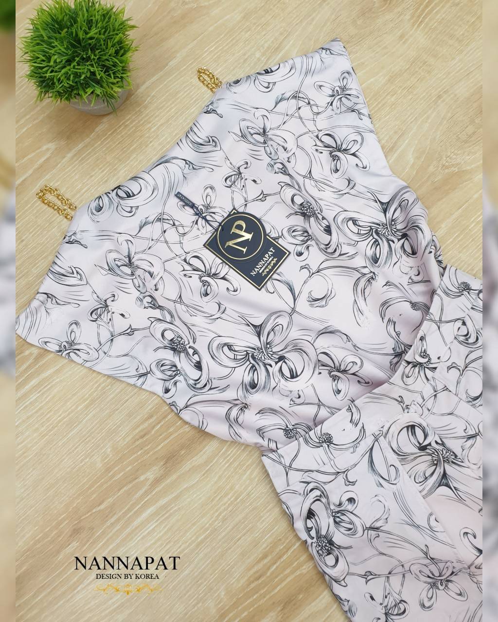 เสื้อไหล่โซ่ทองสามารถสวมหัวได้