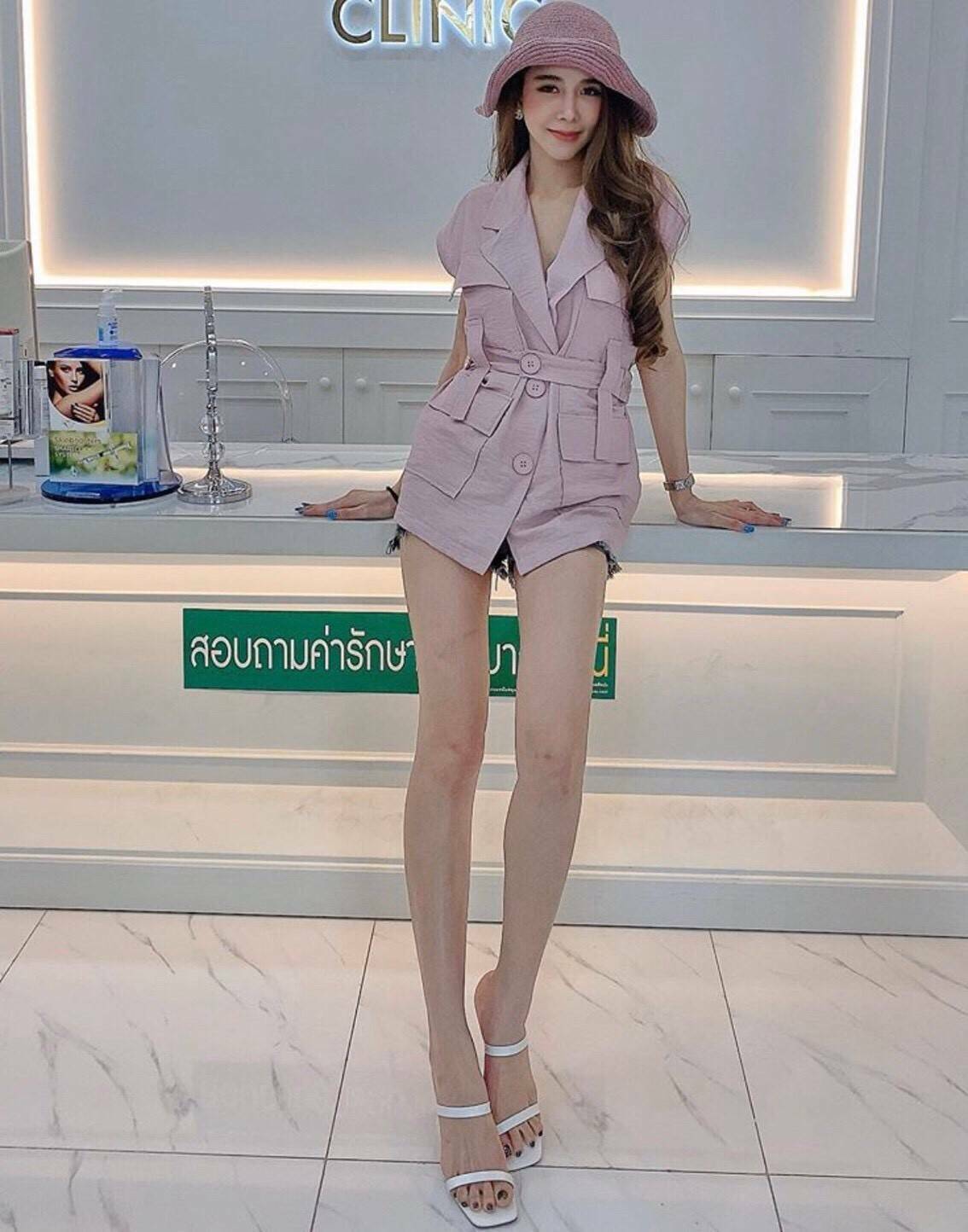 เดรสคอปกตัวสั้นแขนเข้าทรง