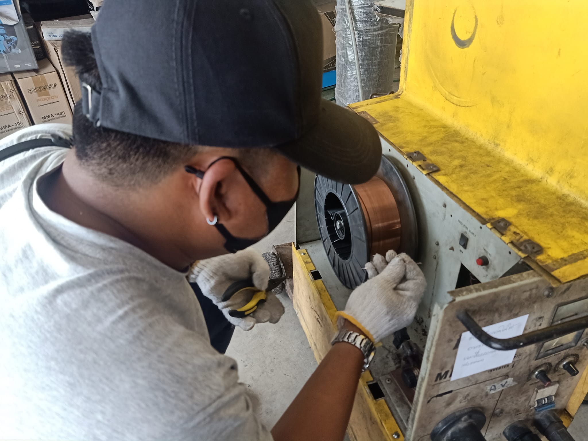 อบรมการเชื่อมซีโอทูMIG(เบื้องต้น)