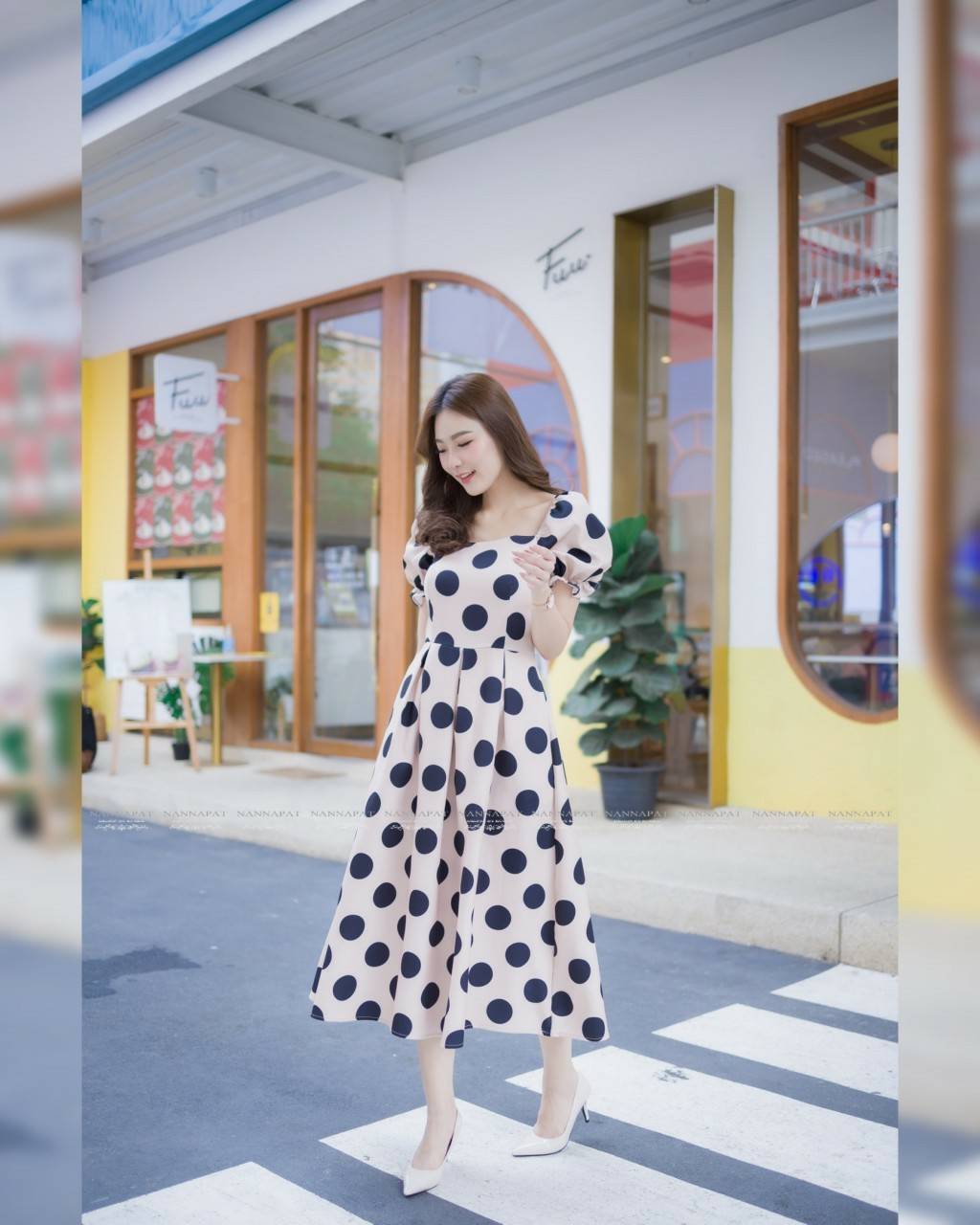 เดรสยาวสุภาพ ผ้าหนานุ่มลายจุด