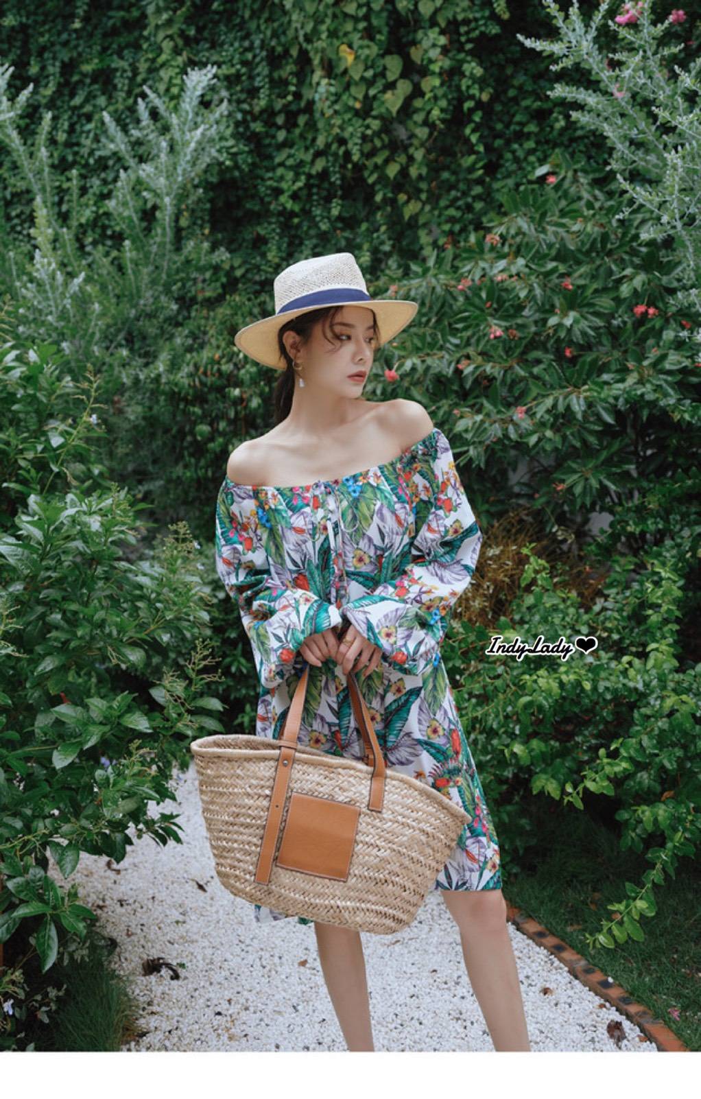 มินิเดรสทรงสวยแขนยาว