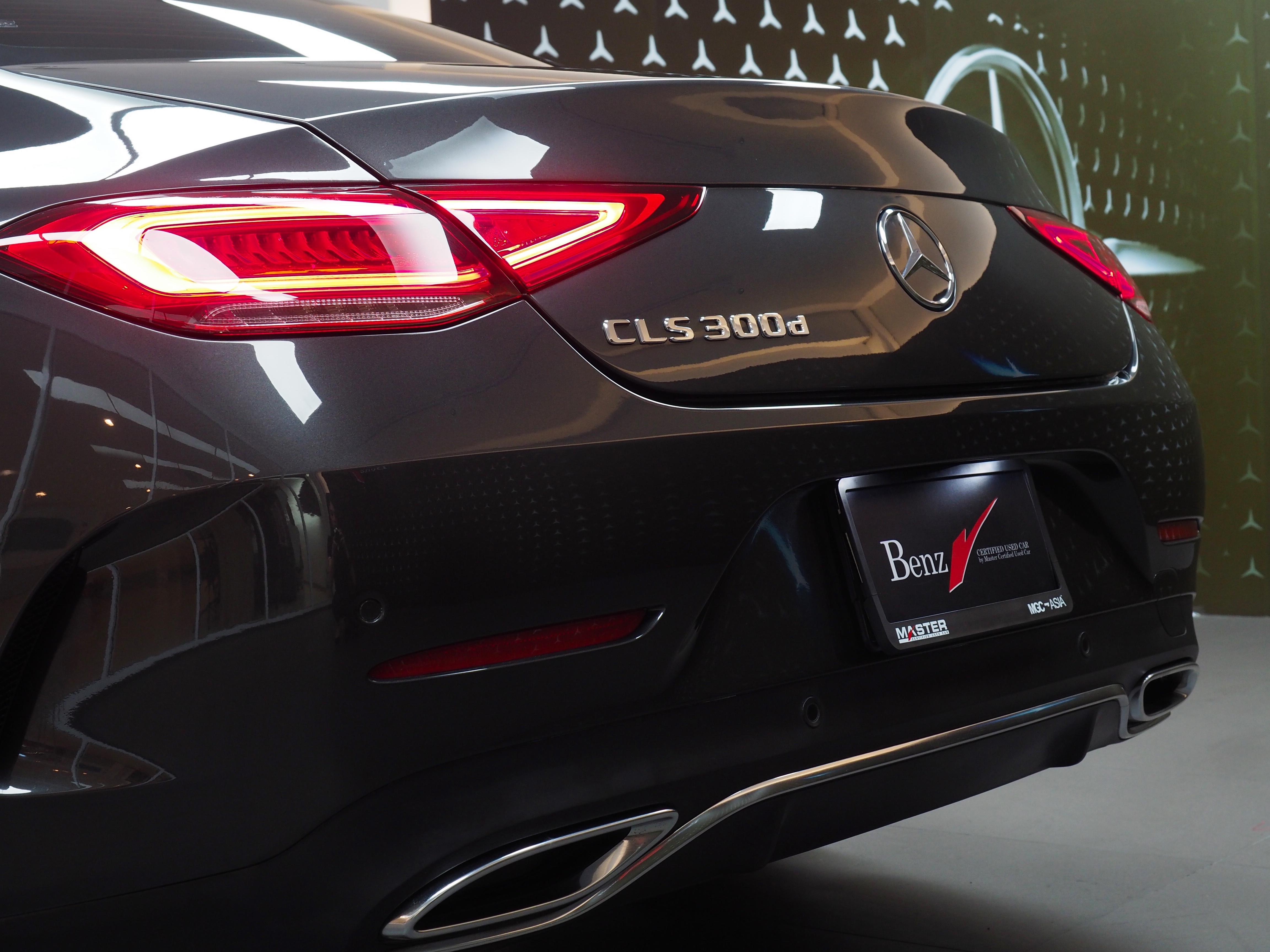 จองแล้ว CLS300d AMG Premium W257