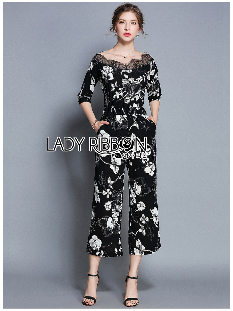 Black Jumpsuit จัมป์สูทขายาวสีดำพิมพ์ลายดอกไม้สีขาว