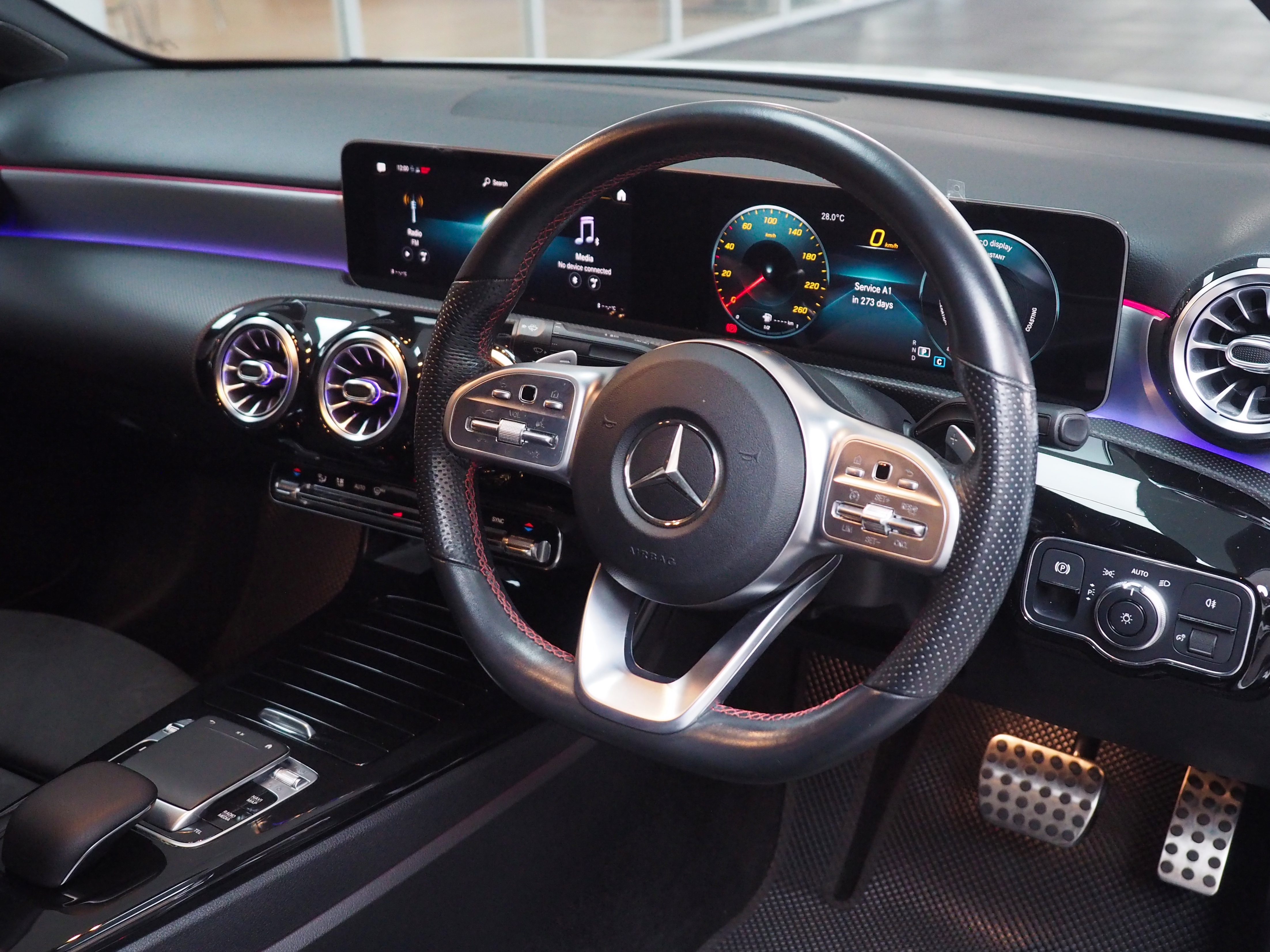 จองแล้ว A200 AMG Dynamic W177