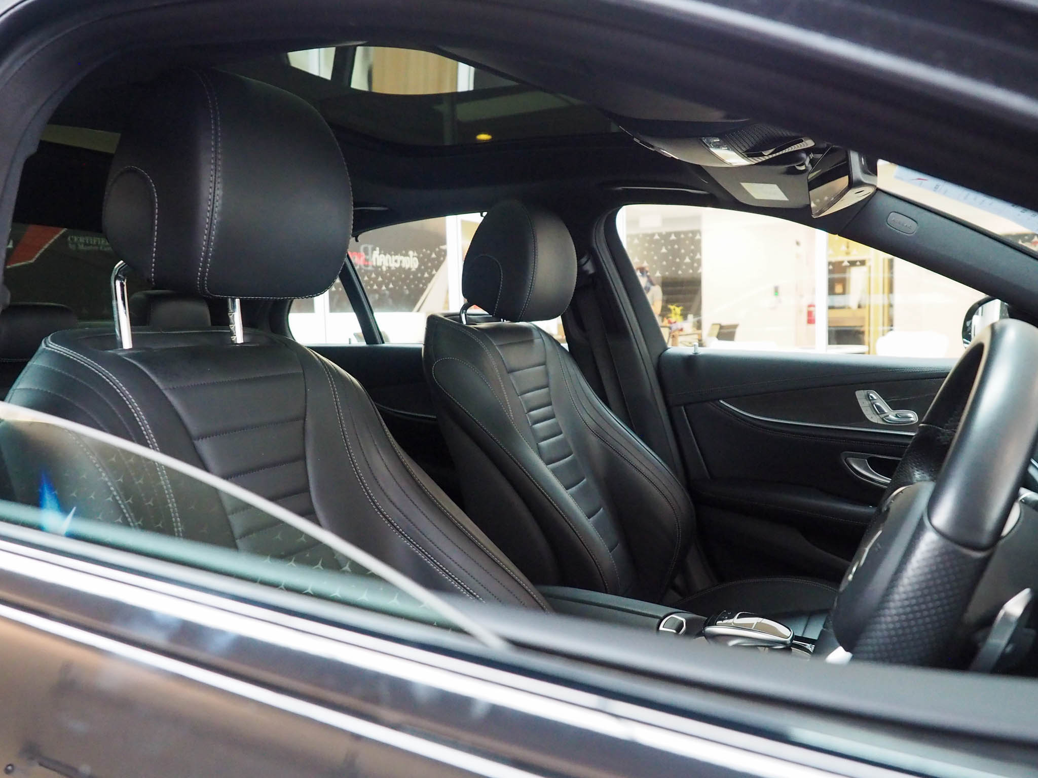 จองแล้ว E350e AMG Plug in Hybrid W213