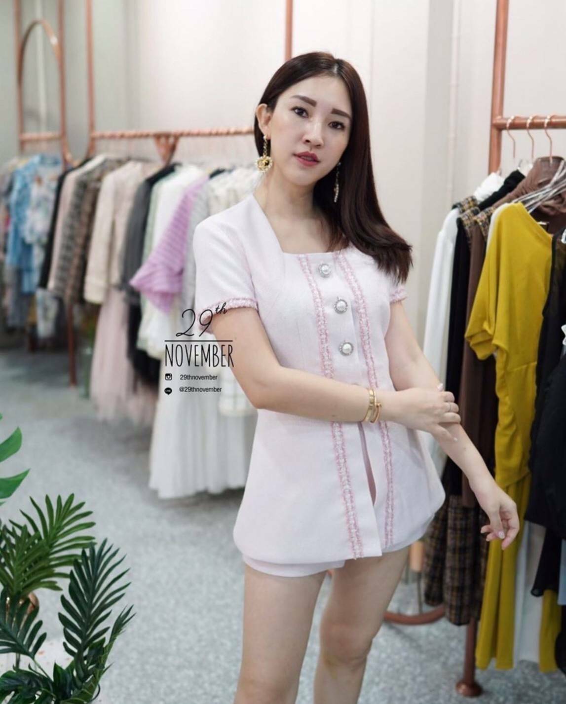ชุดเซตเสื้อแขนสั้นดีเทลแต่งแถบฟรุ้งฟริ้ง
