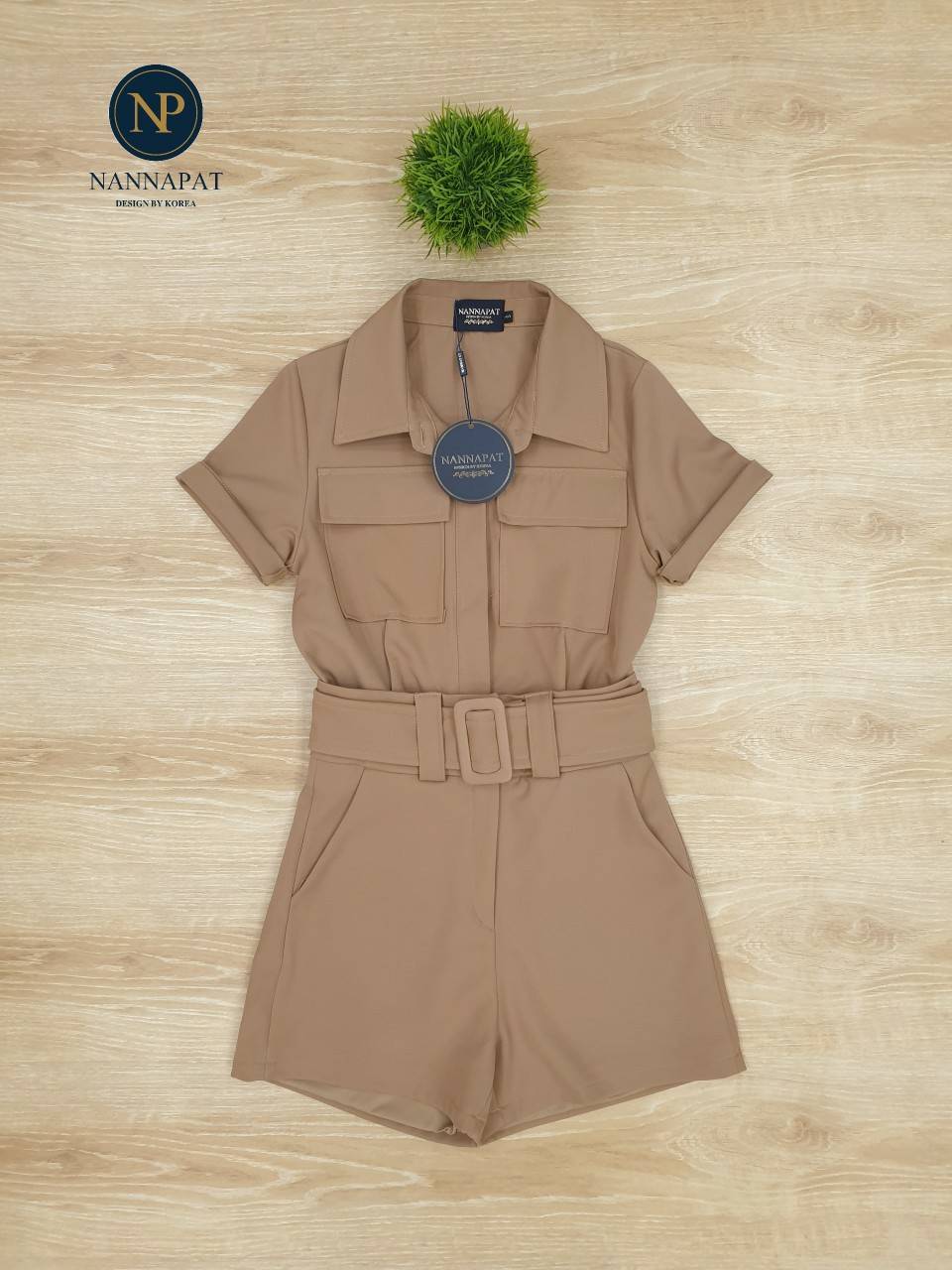 เสื้อคอปกกระดุมหน้า