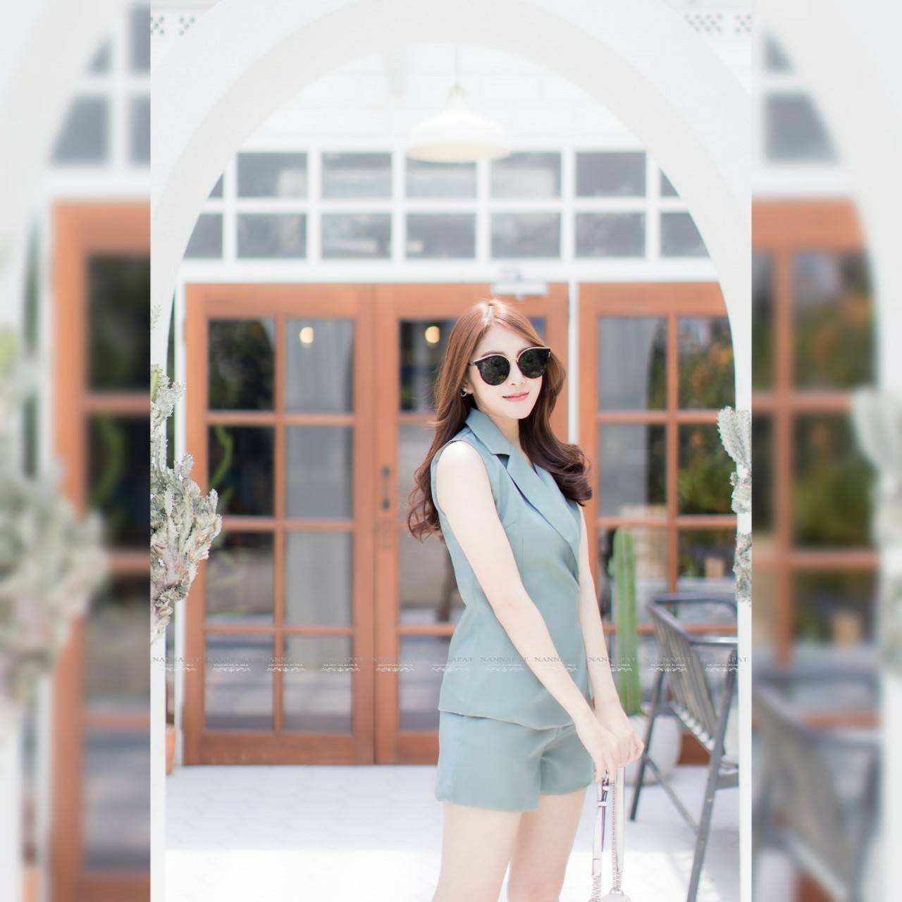 เสื้อกระดุมข้าง กางเกงมีกระเป๋าข้าง