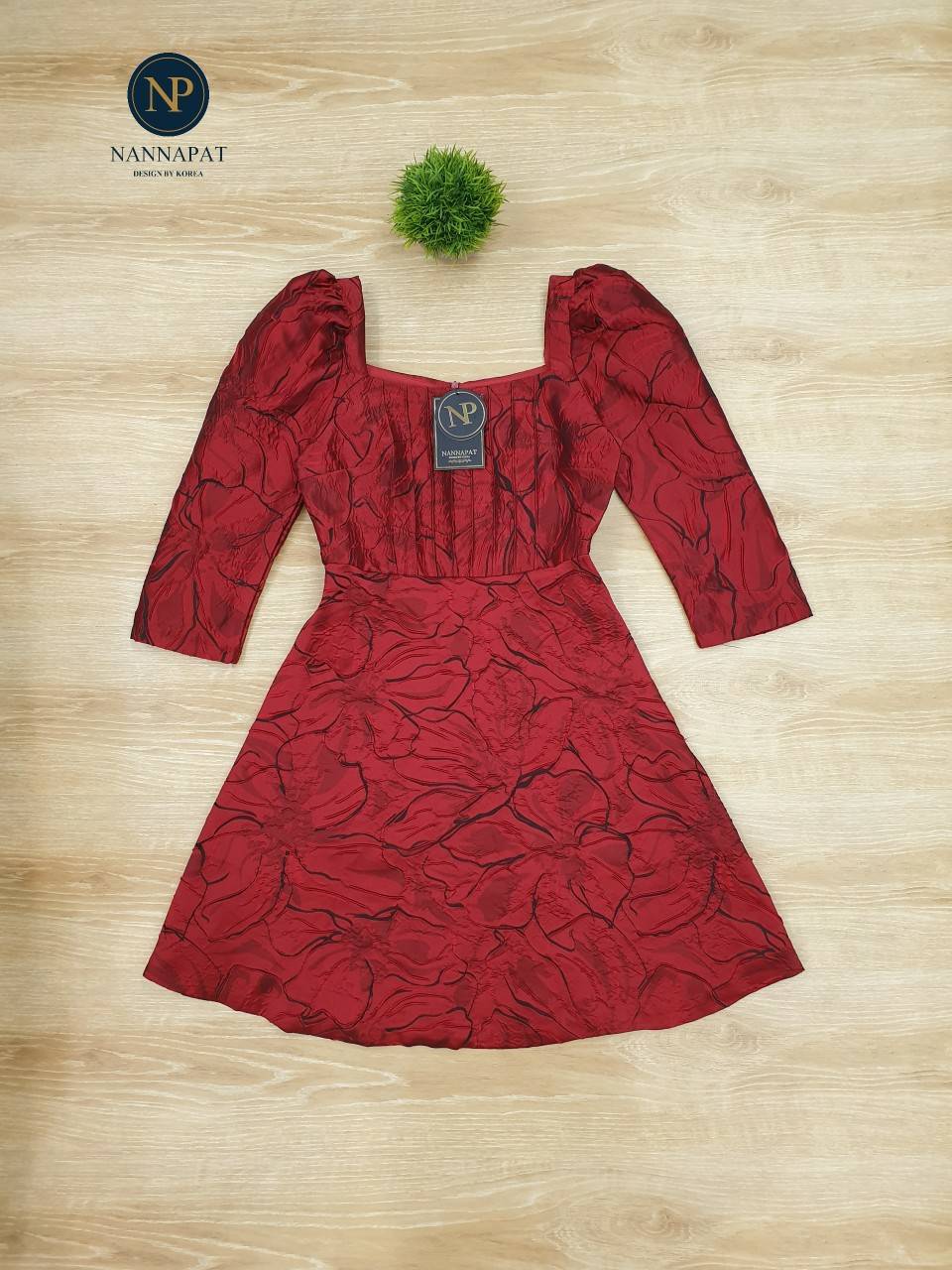 ชุดสีแดงสวยๆ เเซ็กซี่