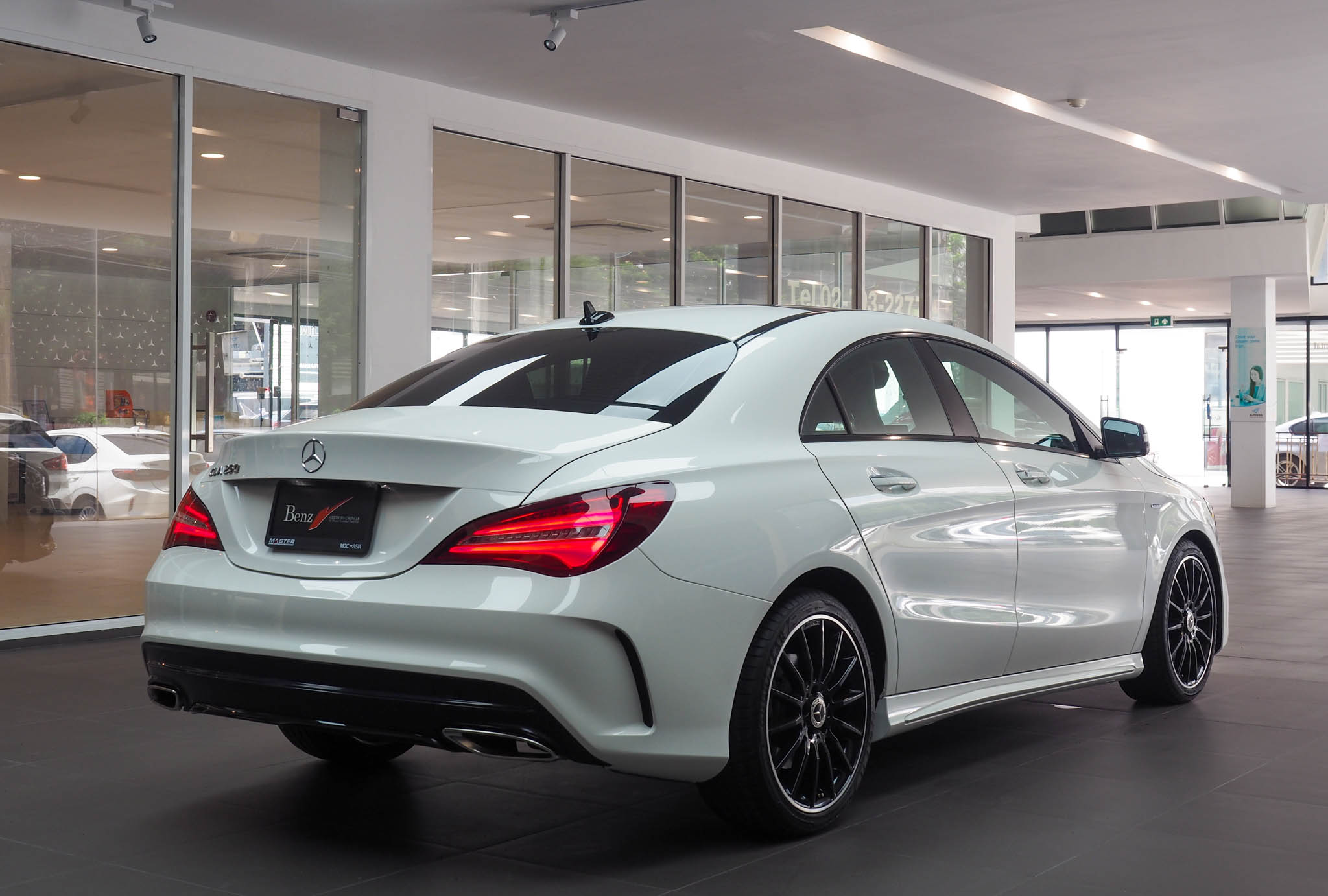 จองแล้ว CLA250 AMG Night Edition W117