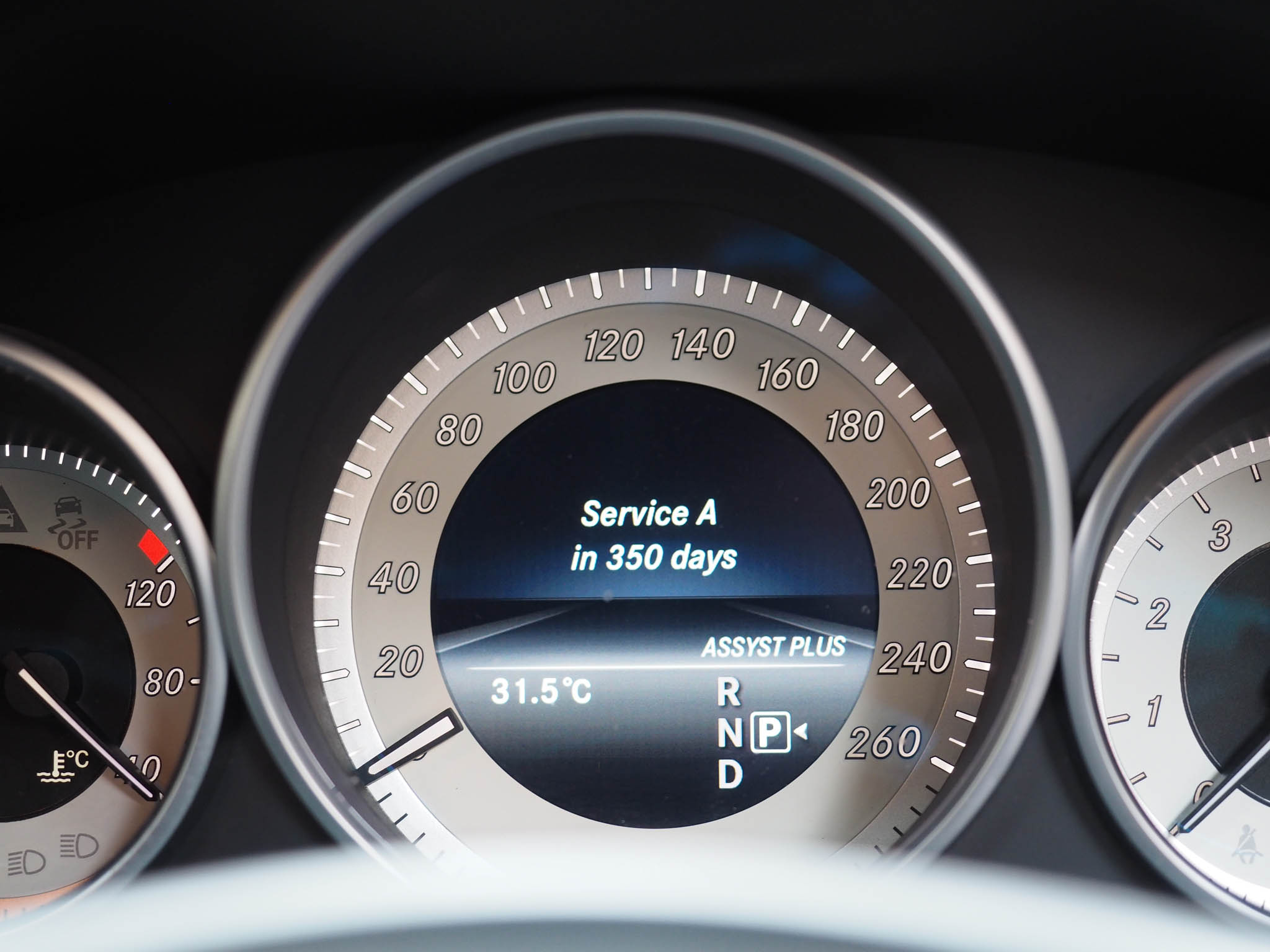 จองแล้ว E250 Coupe AMG W207