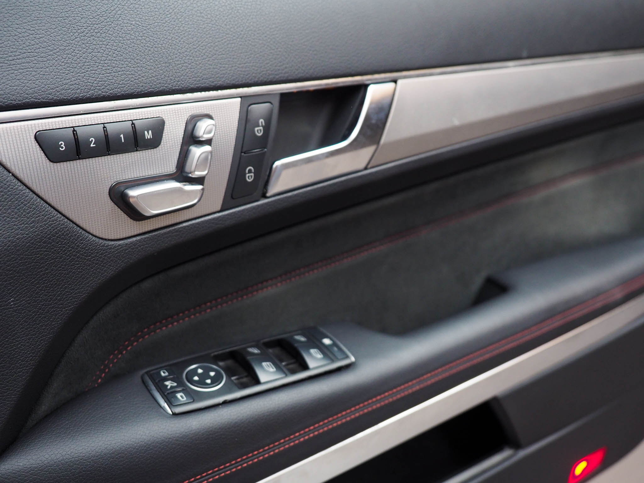 จองแล้ว E250 Coupe AMG W207