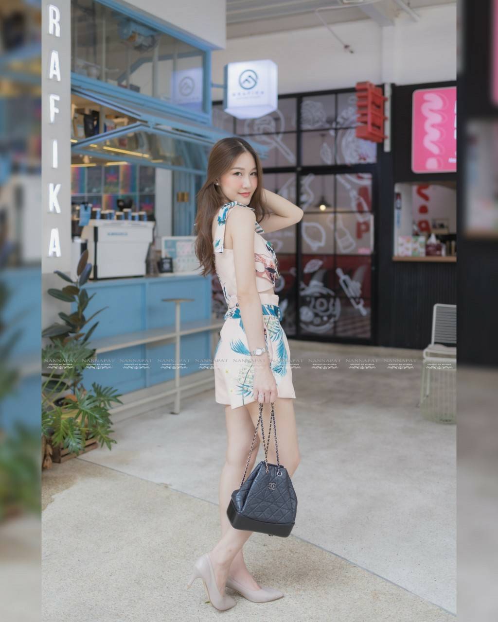 เสื้อซิปหลัง มีฟองน้ำอก