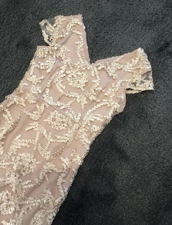 ชุดเดรสแขนสั้นคอวีหน้าหลัง