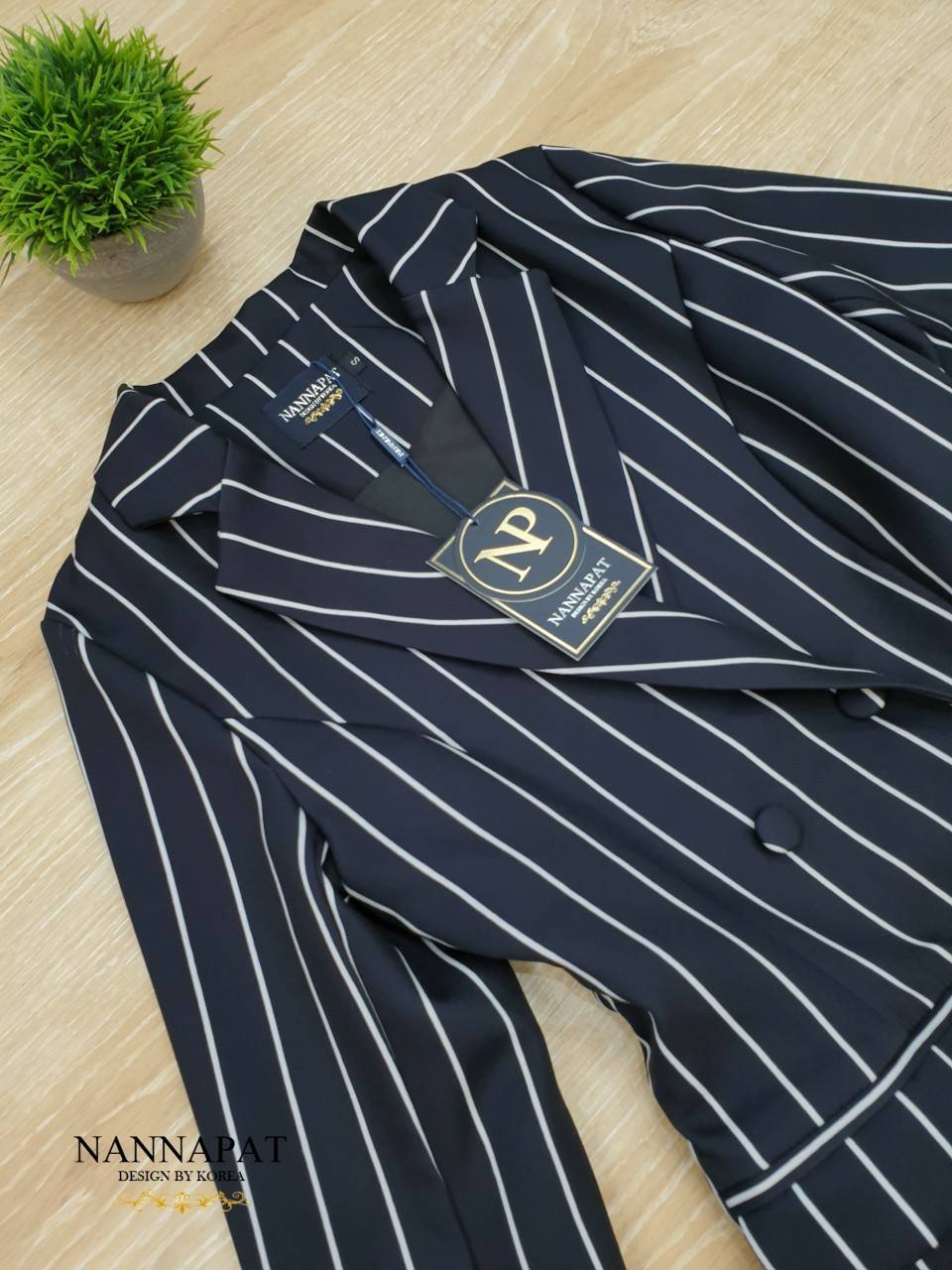 สูทกระดุมหน้า เป็นกางเกงด้านใน