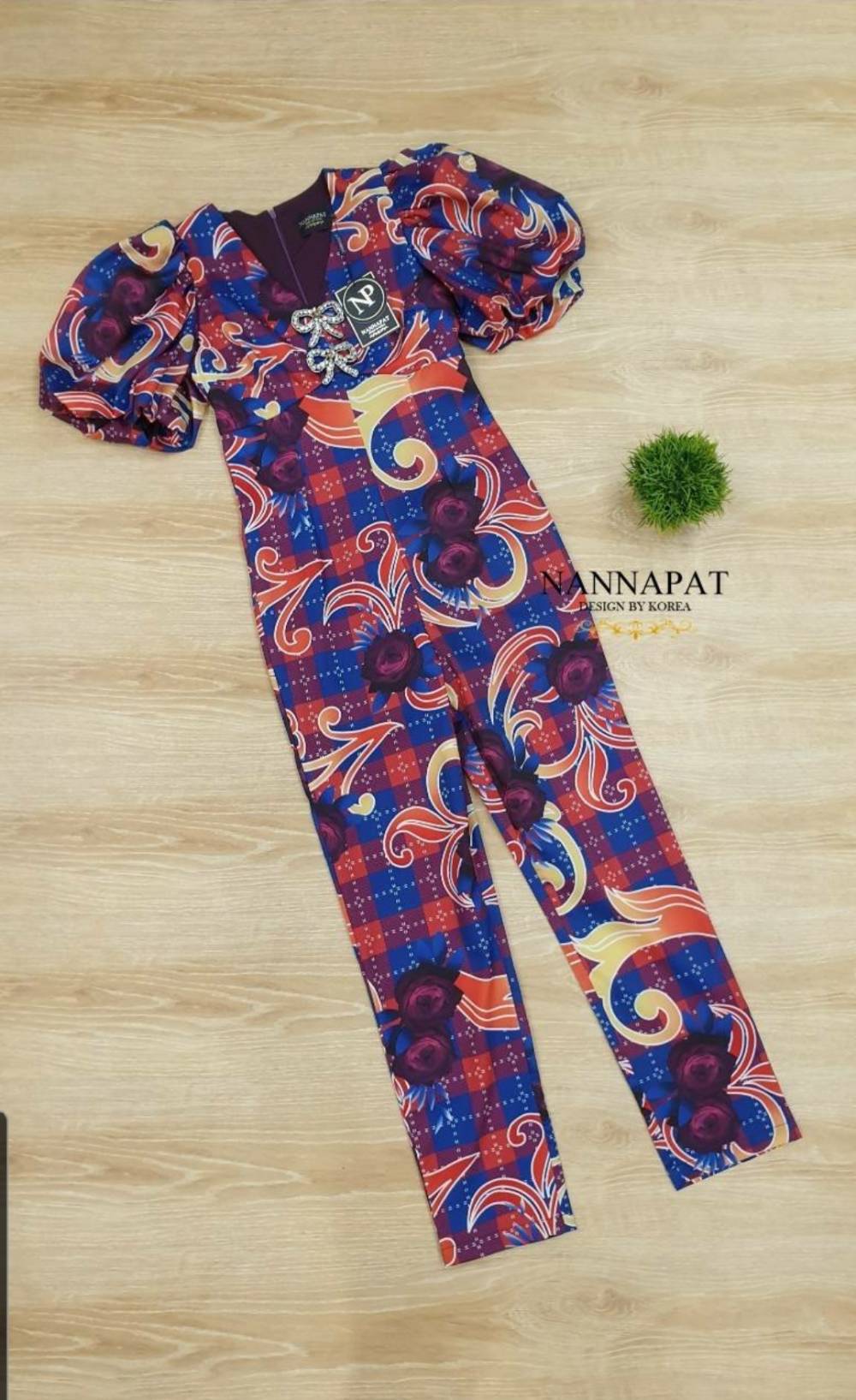 จั้มสูทงานซิปหลังแต่งโบว์เพชรที่อก