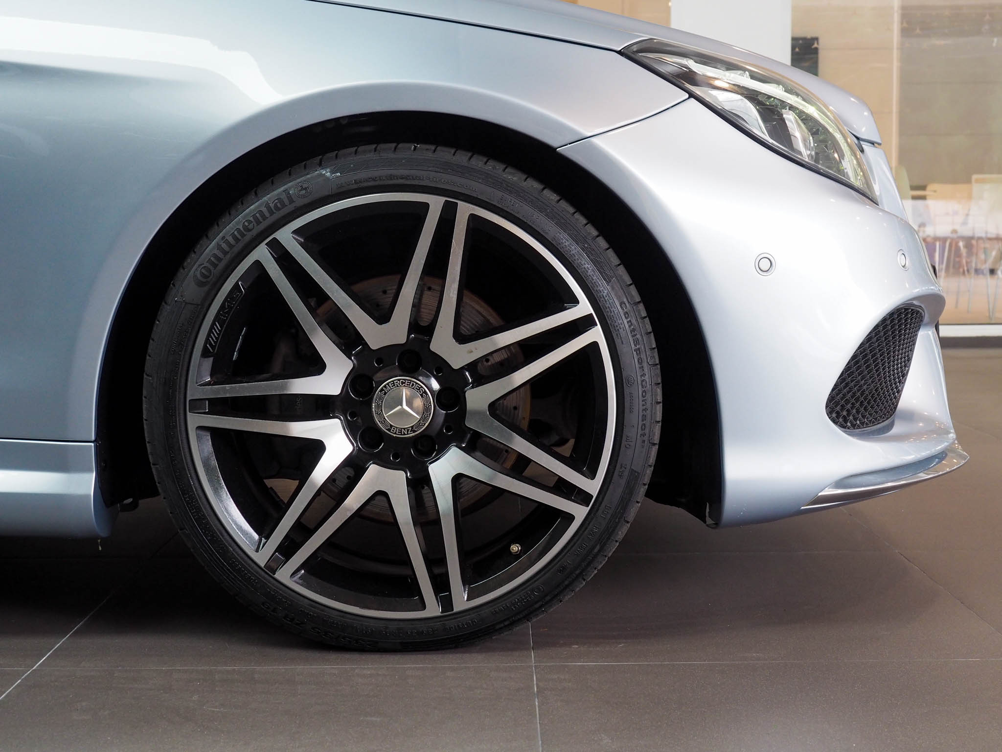 จองแล้ว E250 Coupe AMG W207