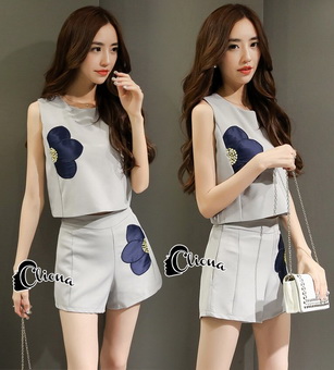 Lady Ribbon Online ขายส่งเสื้อผ้าออนไลน์ Cliona CN12030816 พร้อมส่ง Cliona Made' Pr@d@ Floral Line Top + Short - เซ็ตเสื้อแขนสั้น+กางเกงสีเทา