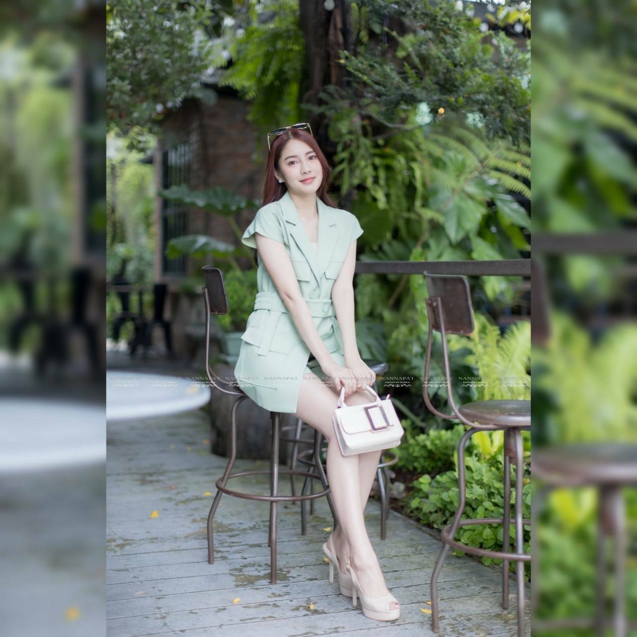 เสื้อคอปกแขนกุดกระดุมหน้า