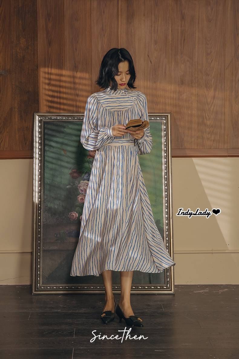 Dress ทรงสวย ลายริ้ว แขนยาวพอง