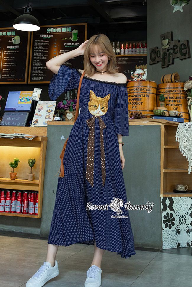 ชุดเดรสใส่แบบเปิดไหล่ หรือปิดไหล่