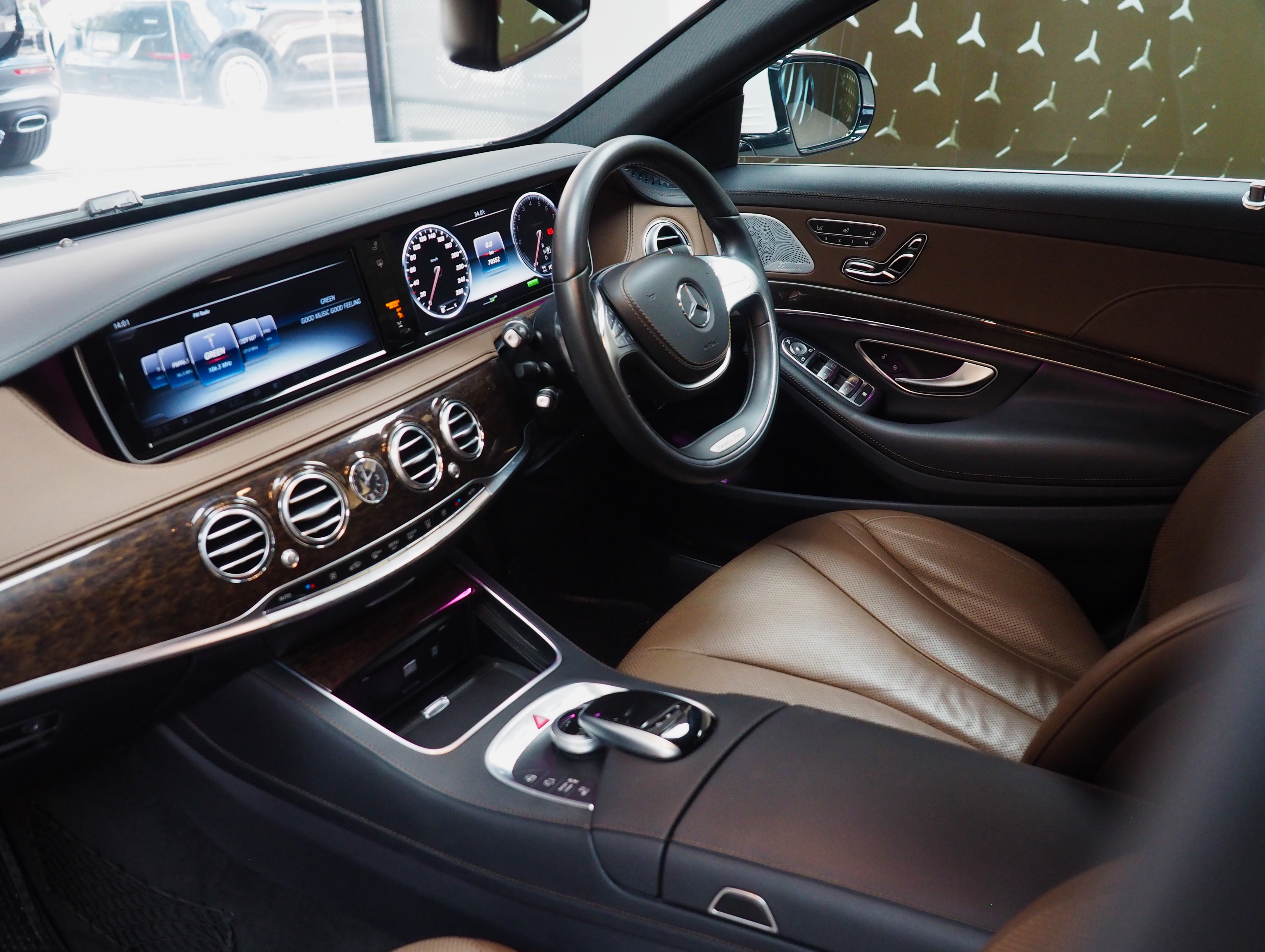 จองแล้ว S500e Exclusive Plug in Hybrid W222