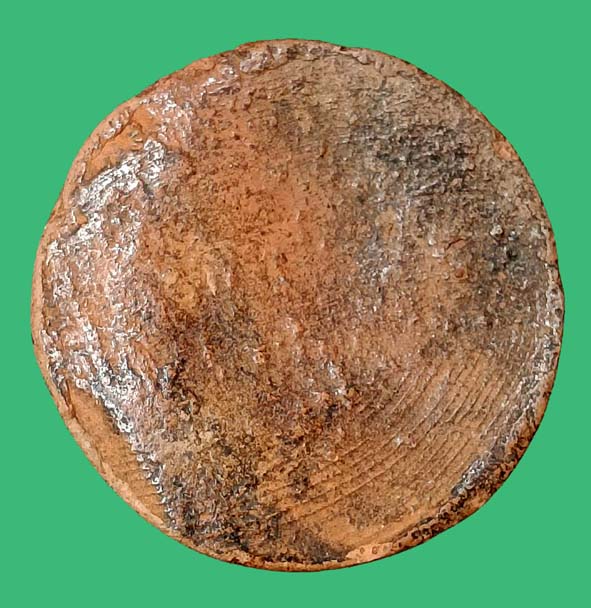 พระปิดตาสี่ทิศหลังเรียบกำแพงเพชร