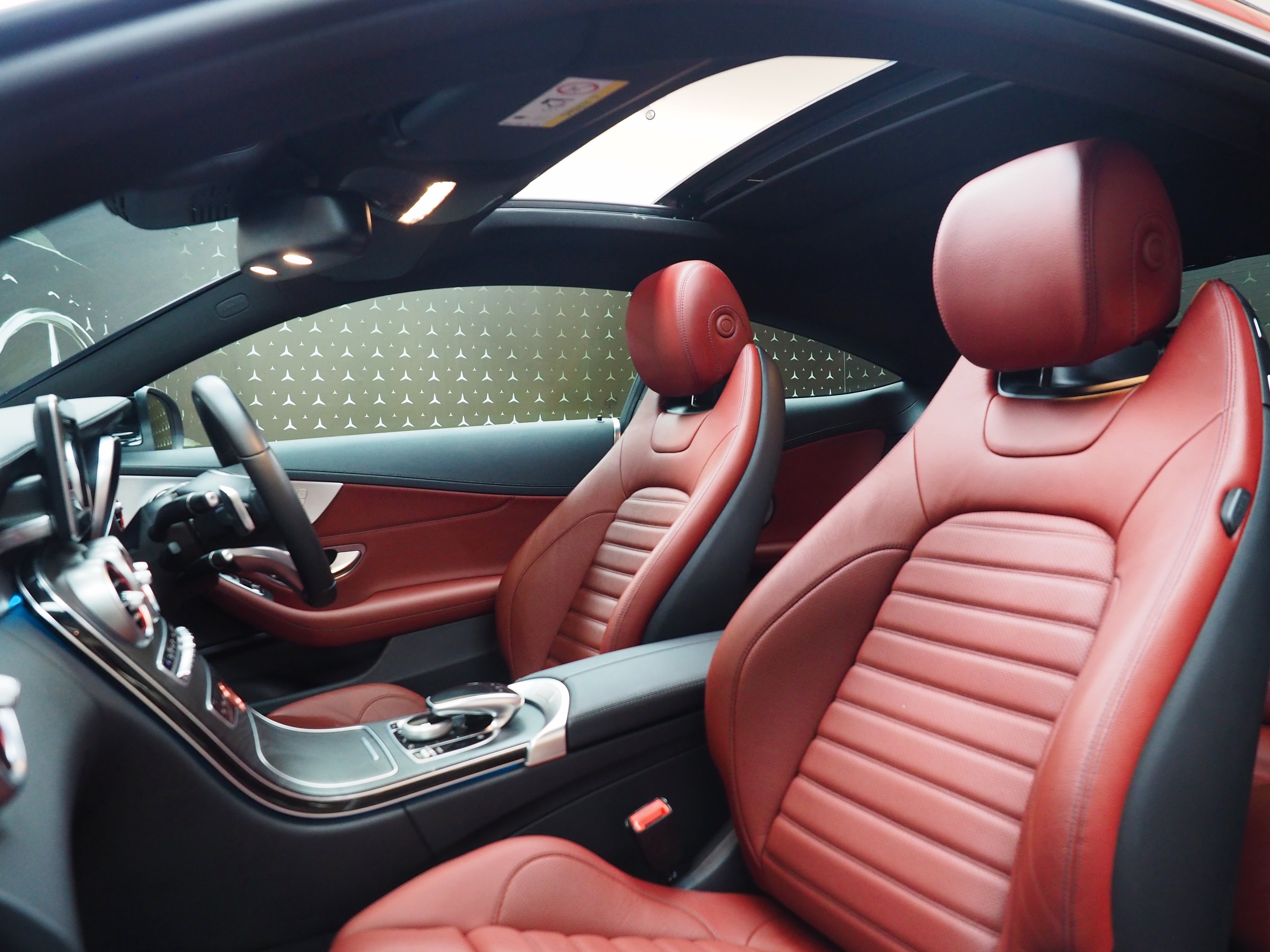 จองแล้ว C250 Coupe AMG W205