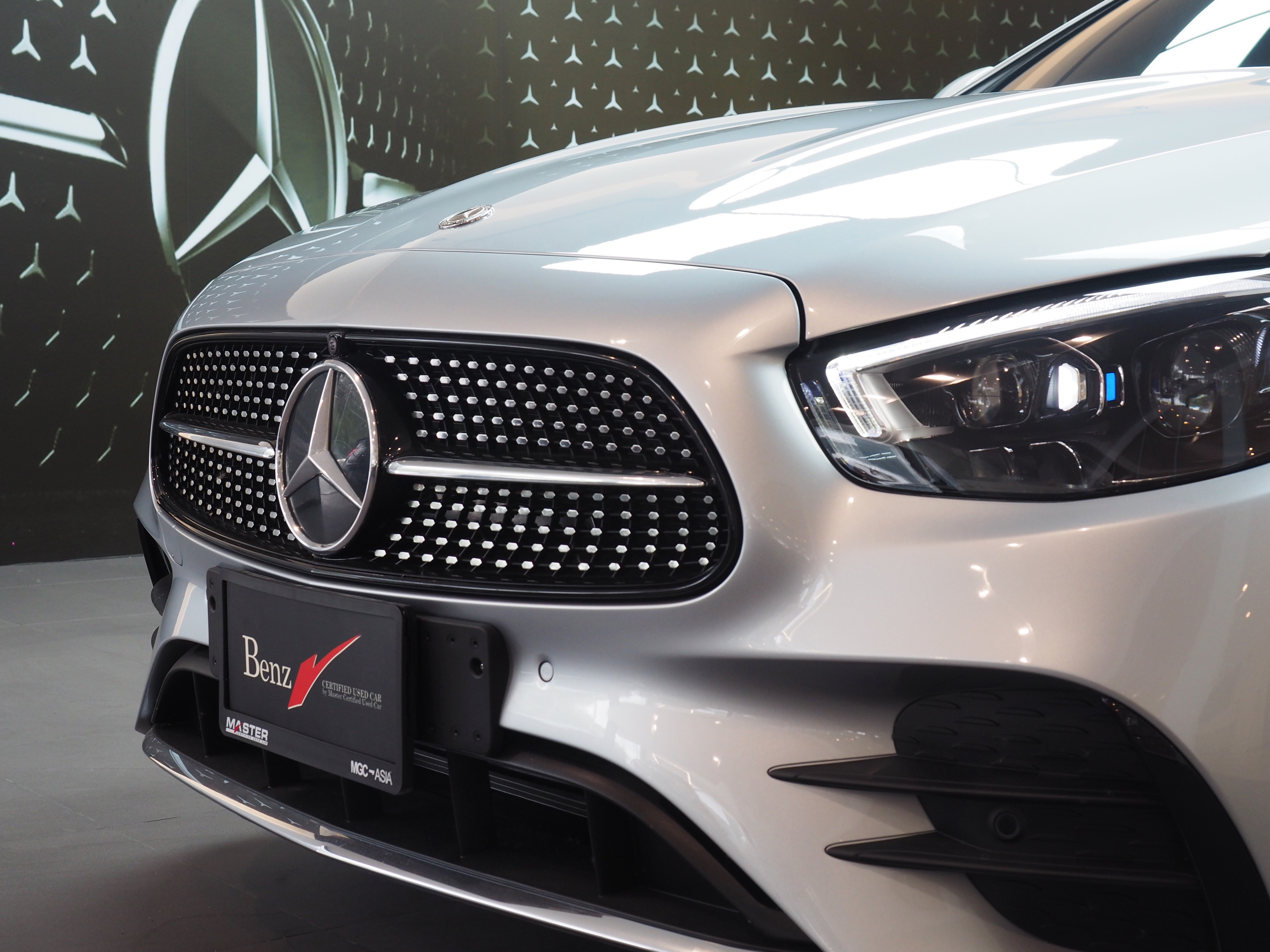 จองแล้ว E300e AMG Plug in Hybrid W213