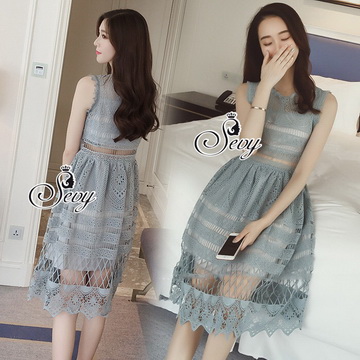 Lady Ribbon ออนไลน์ เสื้อผ้าออนไลน์ พร้อมส่งของแท้ SV06130716 🎉Sevy Sleeveless Vintage Hollow Lace Dress