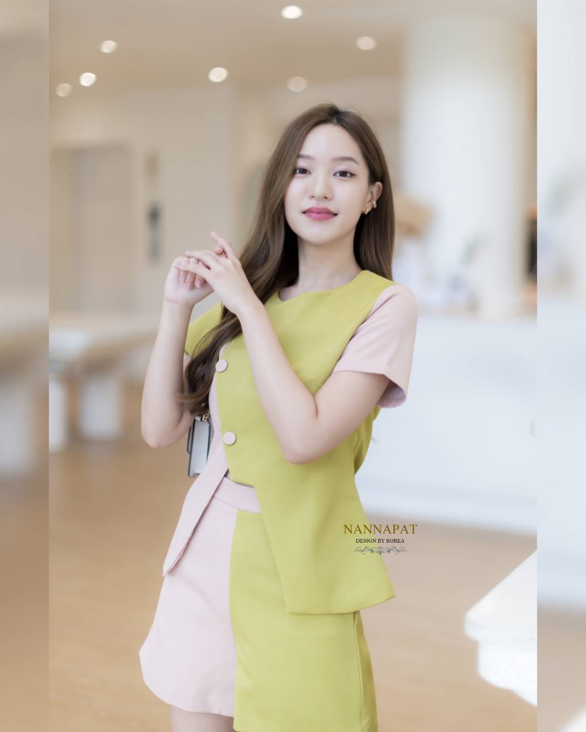 เสื้อทูโทน ซิปหลัง แต่งกระดุมข้าง