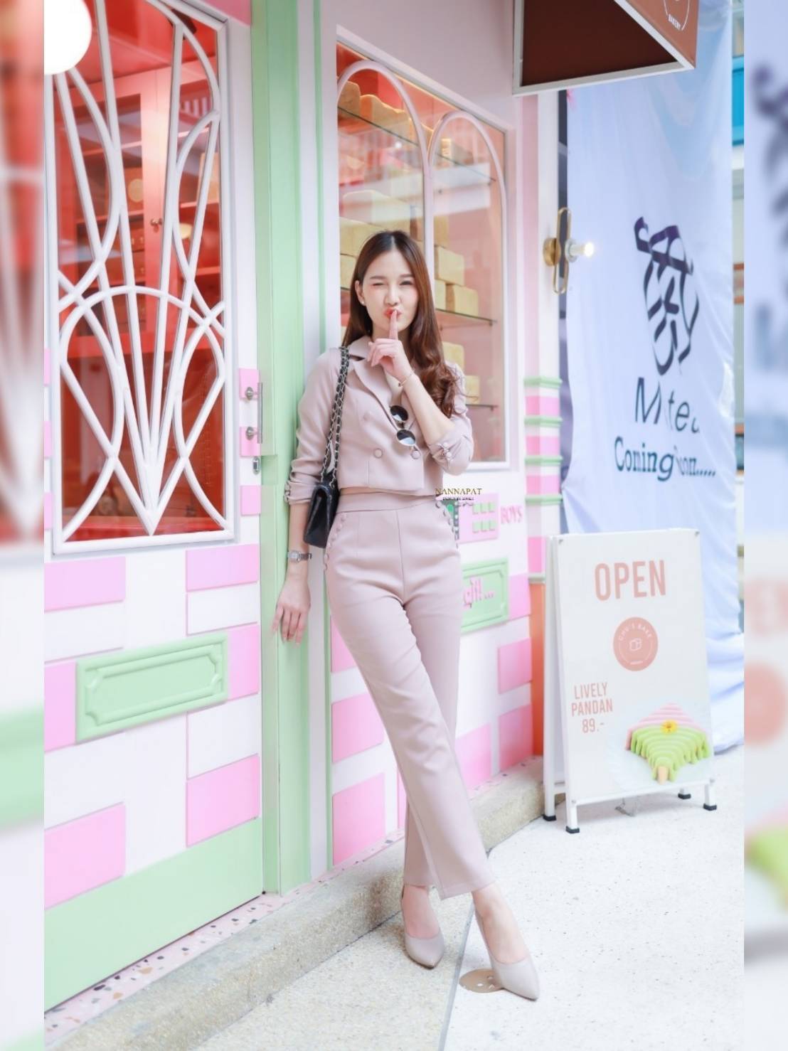 เสื้อคร็อปสูท ผ้าหนานุ่มสีโอวัลติน