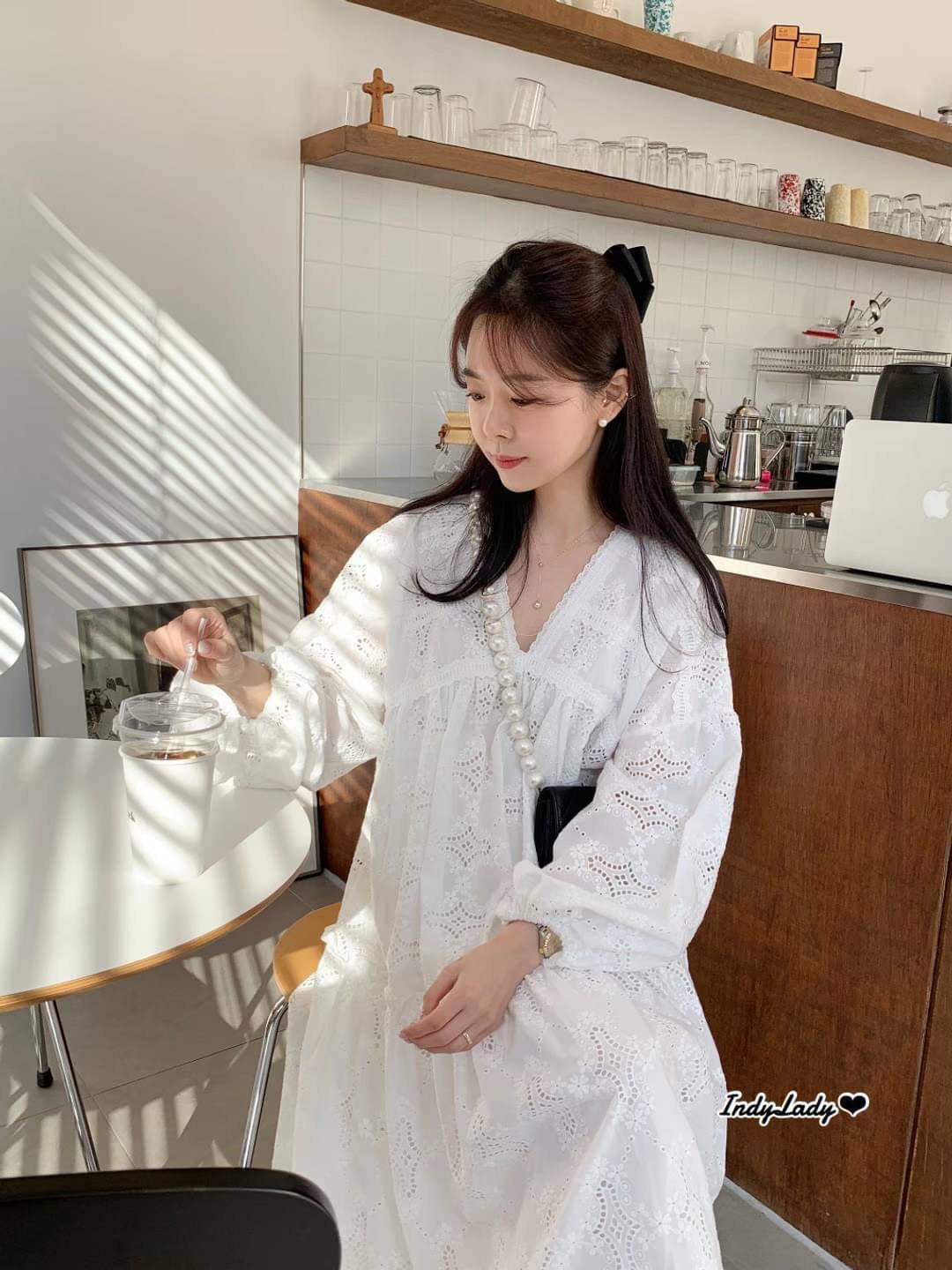 Dress คอวี งานลูกไม้ สีขาว