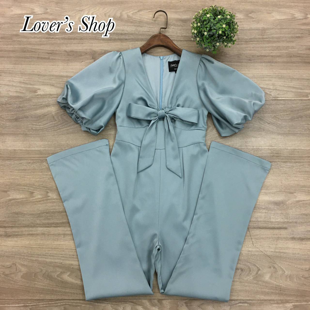 จั้มสูทกางเกงขายาว